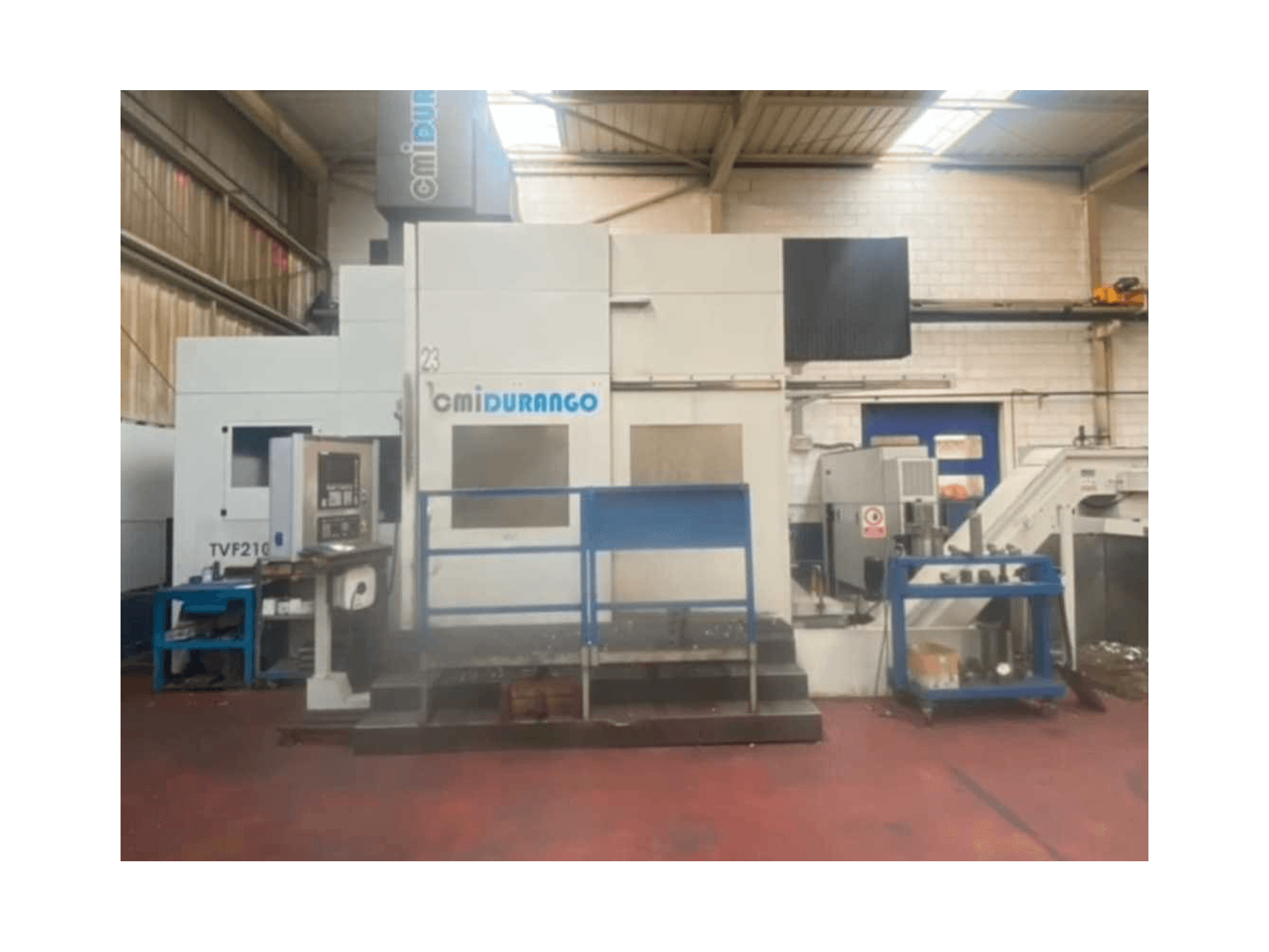 cmiDURANGO TVF210-2000 Mašinos vaizdas iš priekio