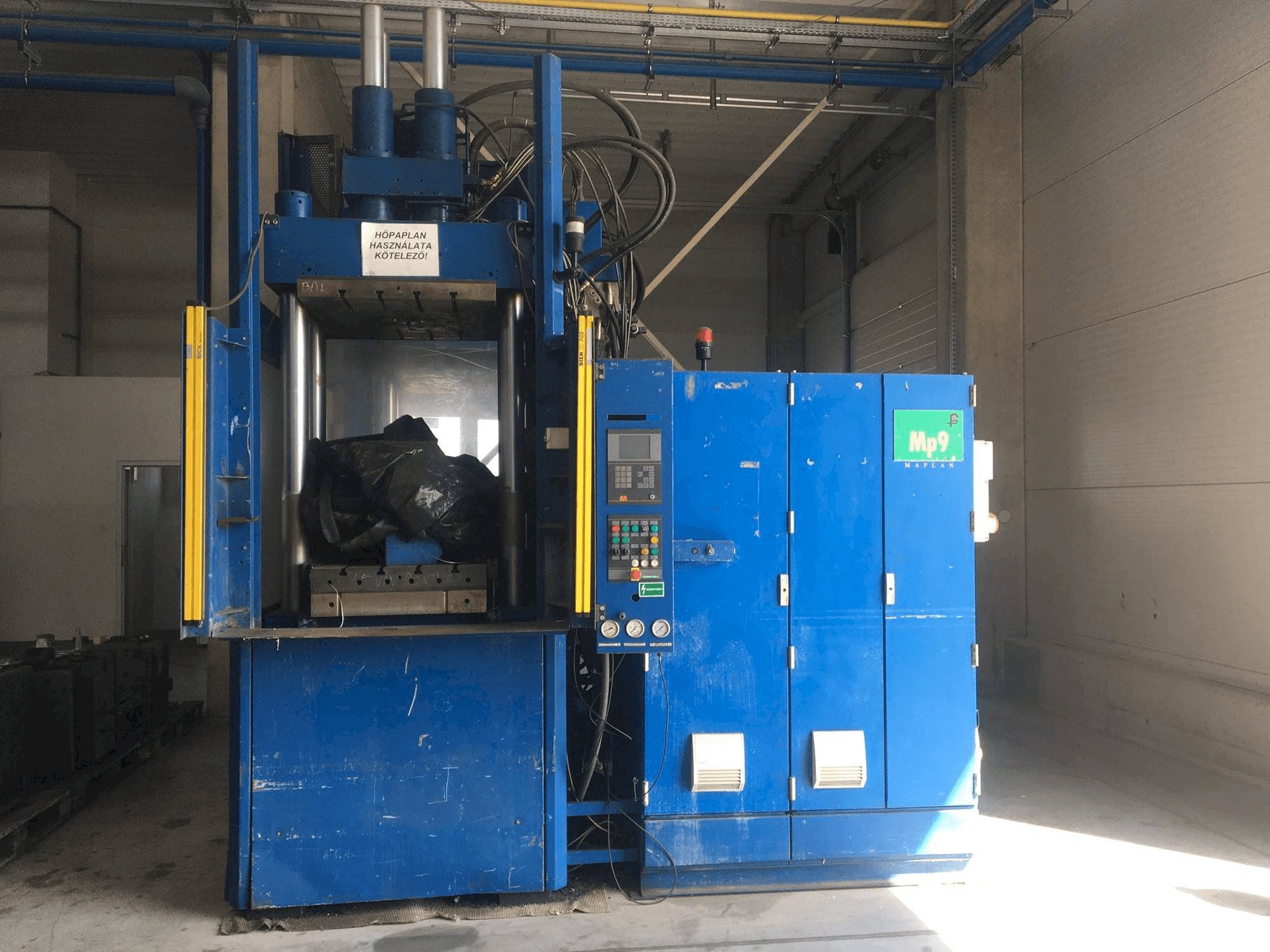 MAPLAN MTF 750/300 Mašinos vaizdas iš priekio