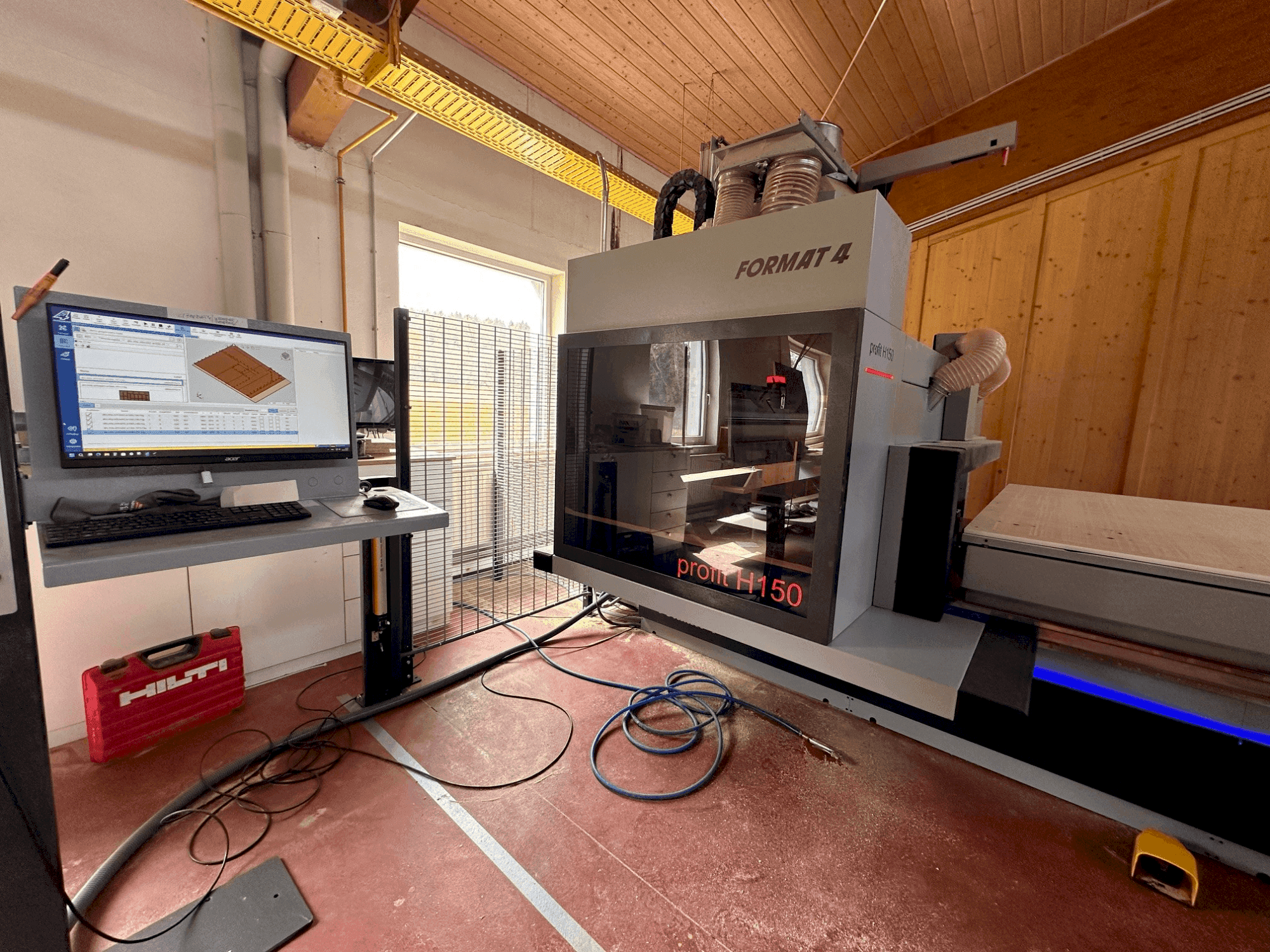 FORMAT4 Profit H150 22.32 T Mašinos vaizdas iš priekio