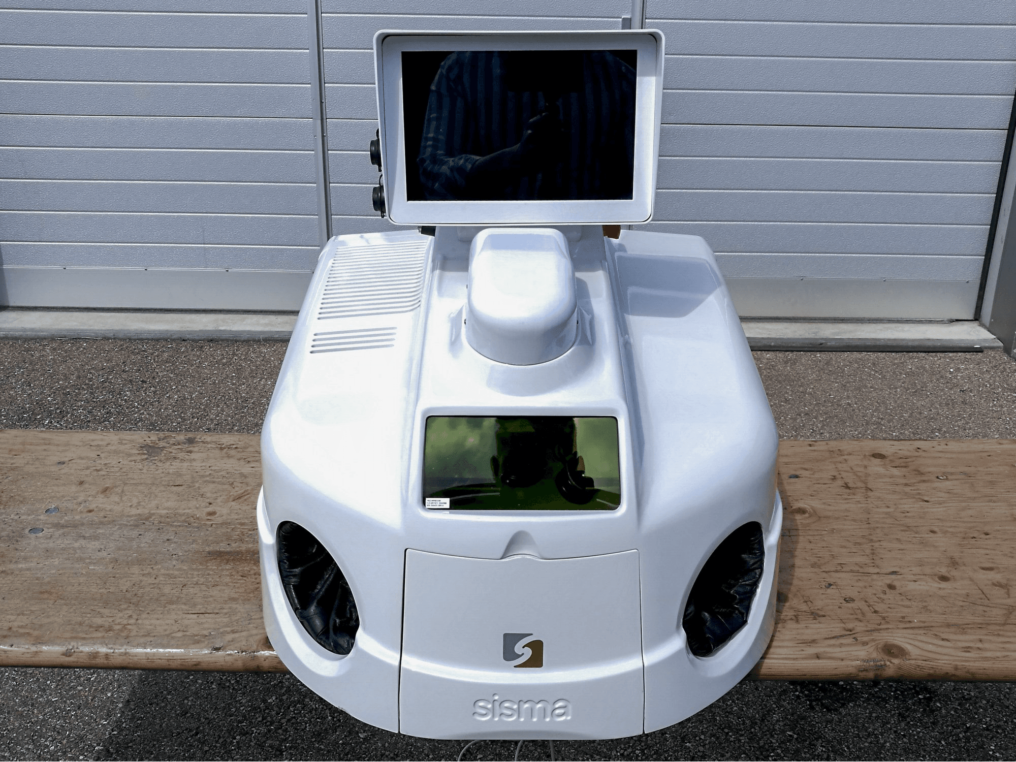 Sisma LM-DV 100 Mašinos vaizdas iš priekio