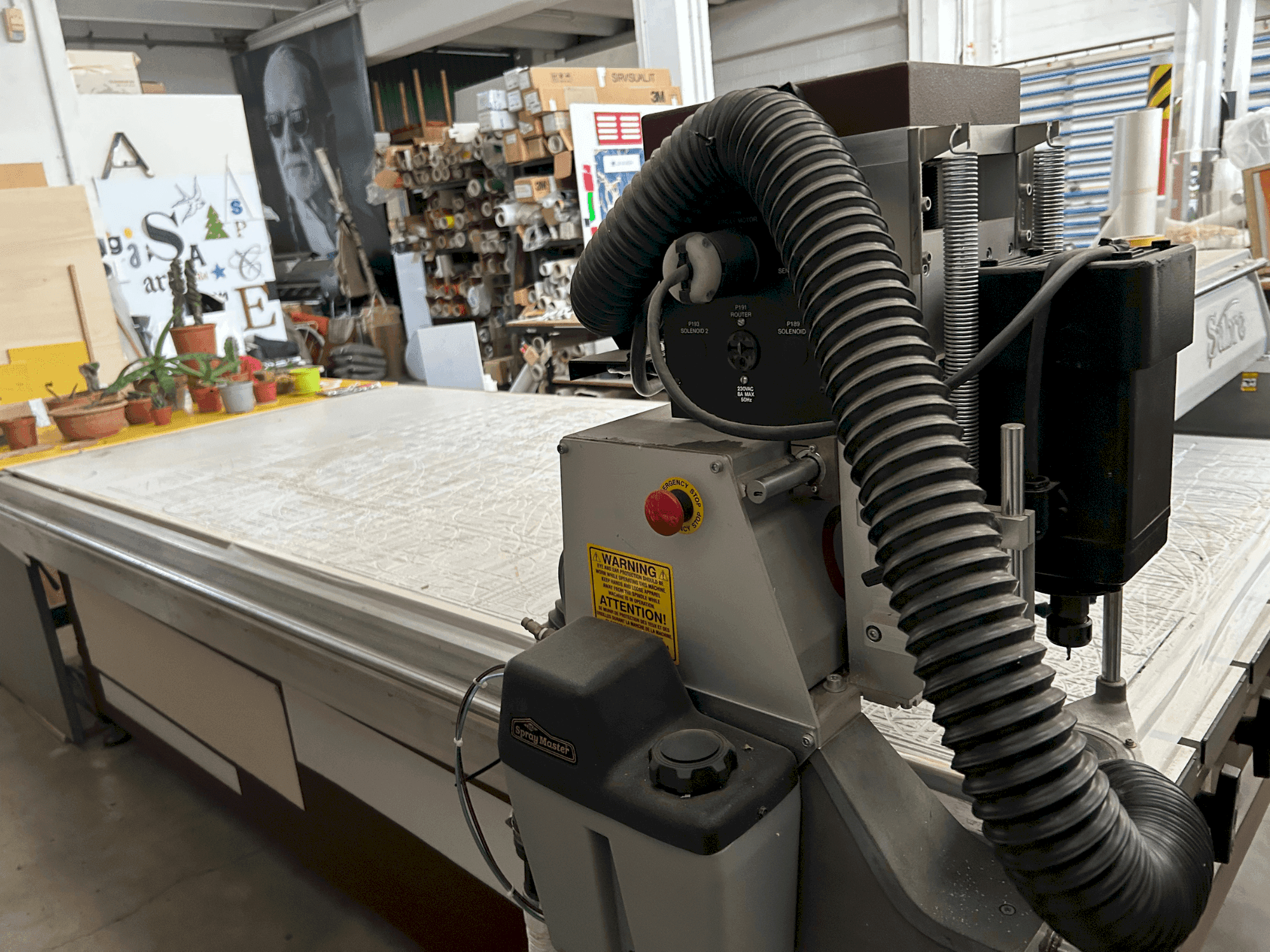 Gerber Sabre 408 Mašinos vaizdas iš priekio