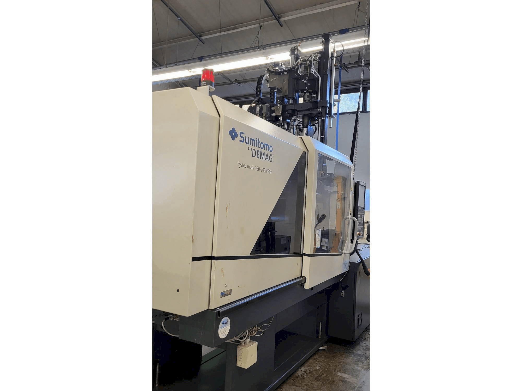 Sumitomo SHI DEMAG Systec Multi 120/470-200h/80V Mašinos vaizdas iš kairės pusės