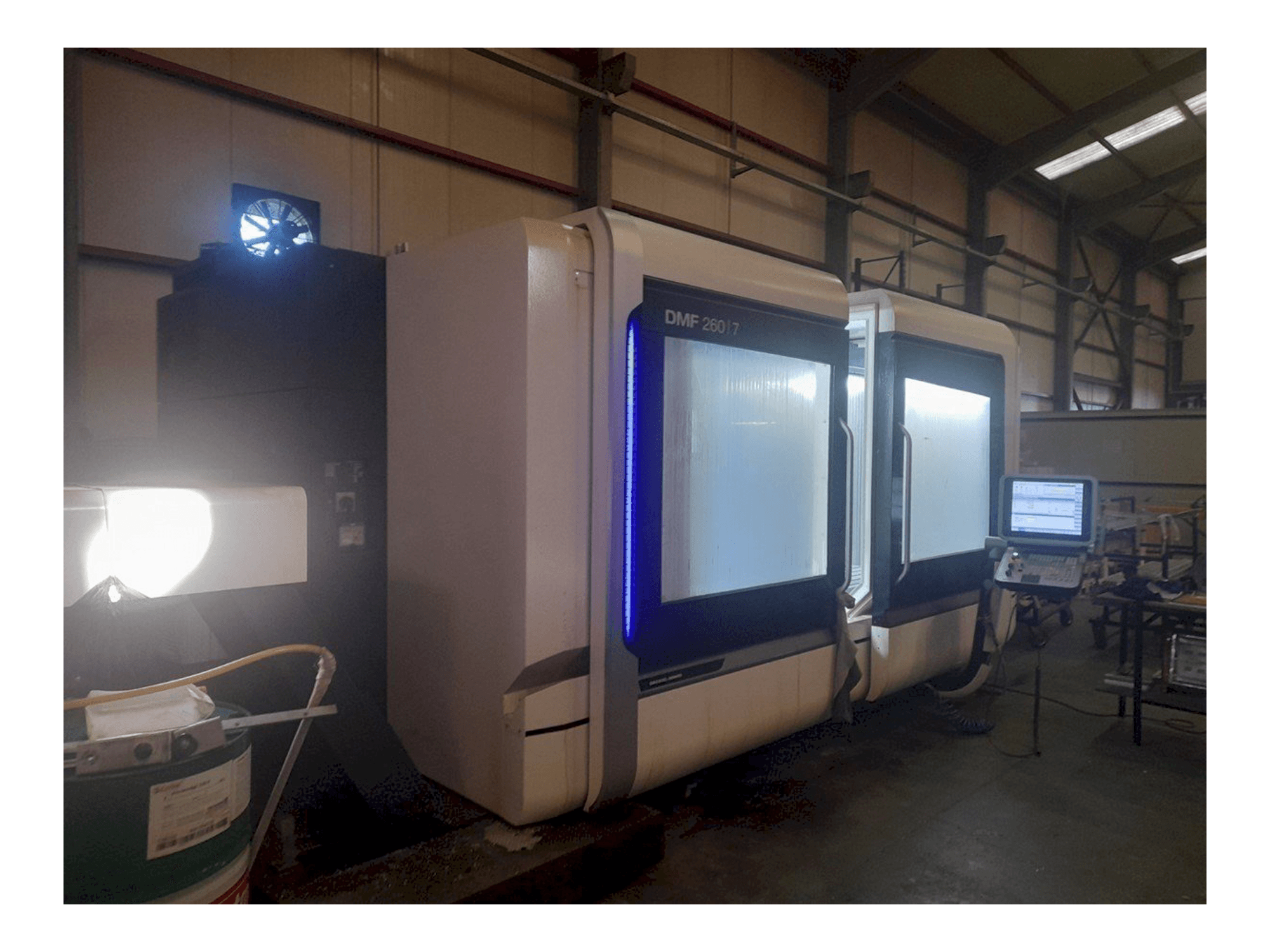 DMG MORI DMF 260-7 Mašinos vaizdas iš priekio