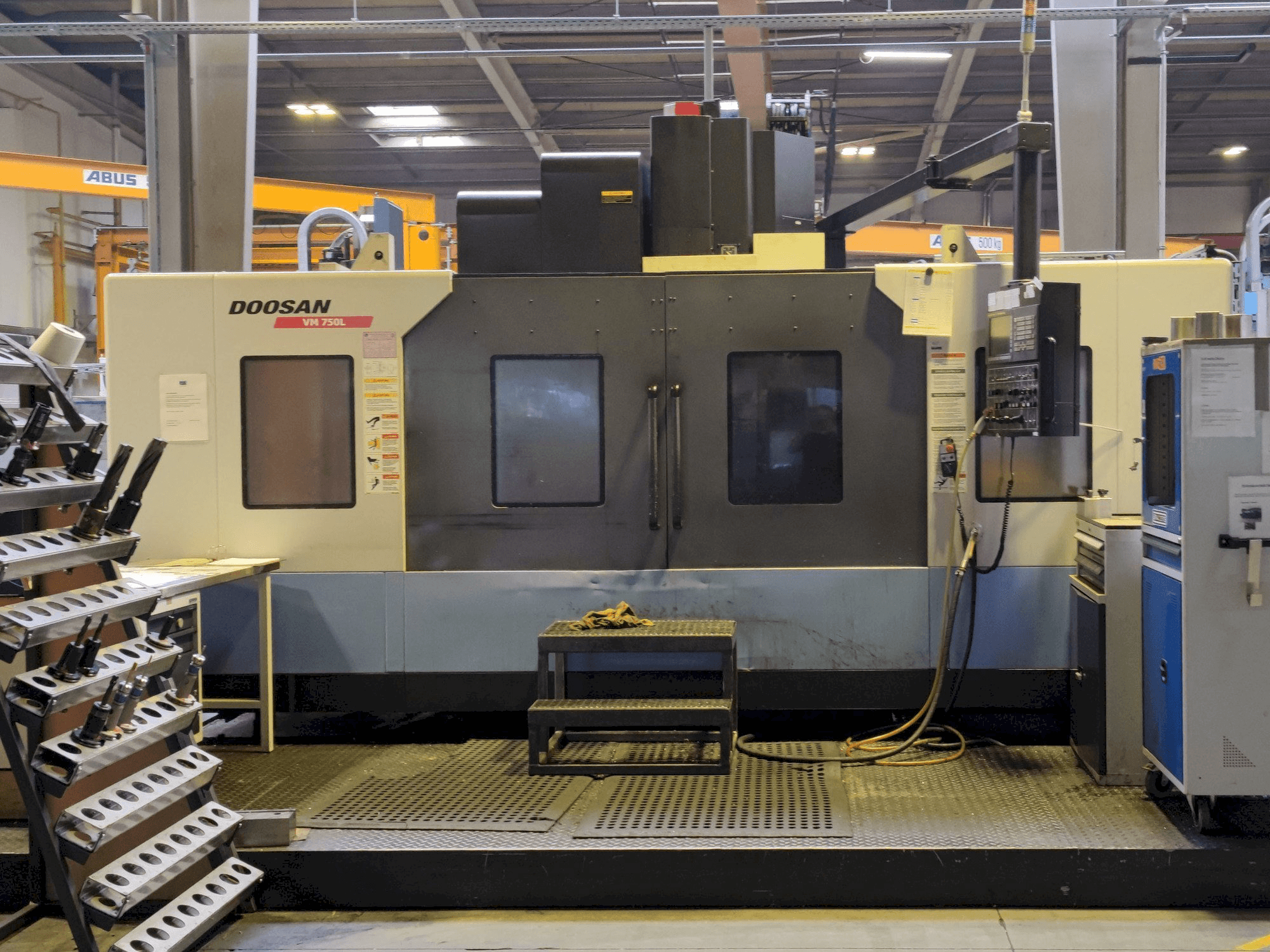 Doosan VM 750L Mašinos vaizdas iš priekio