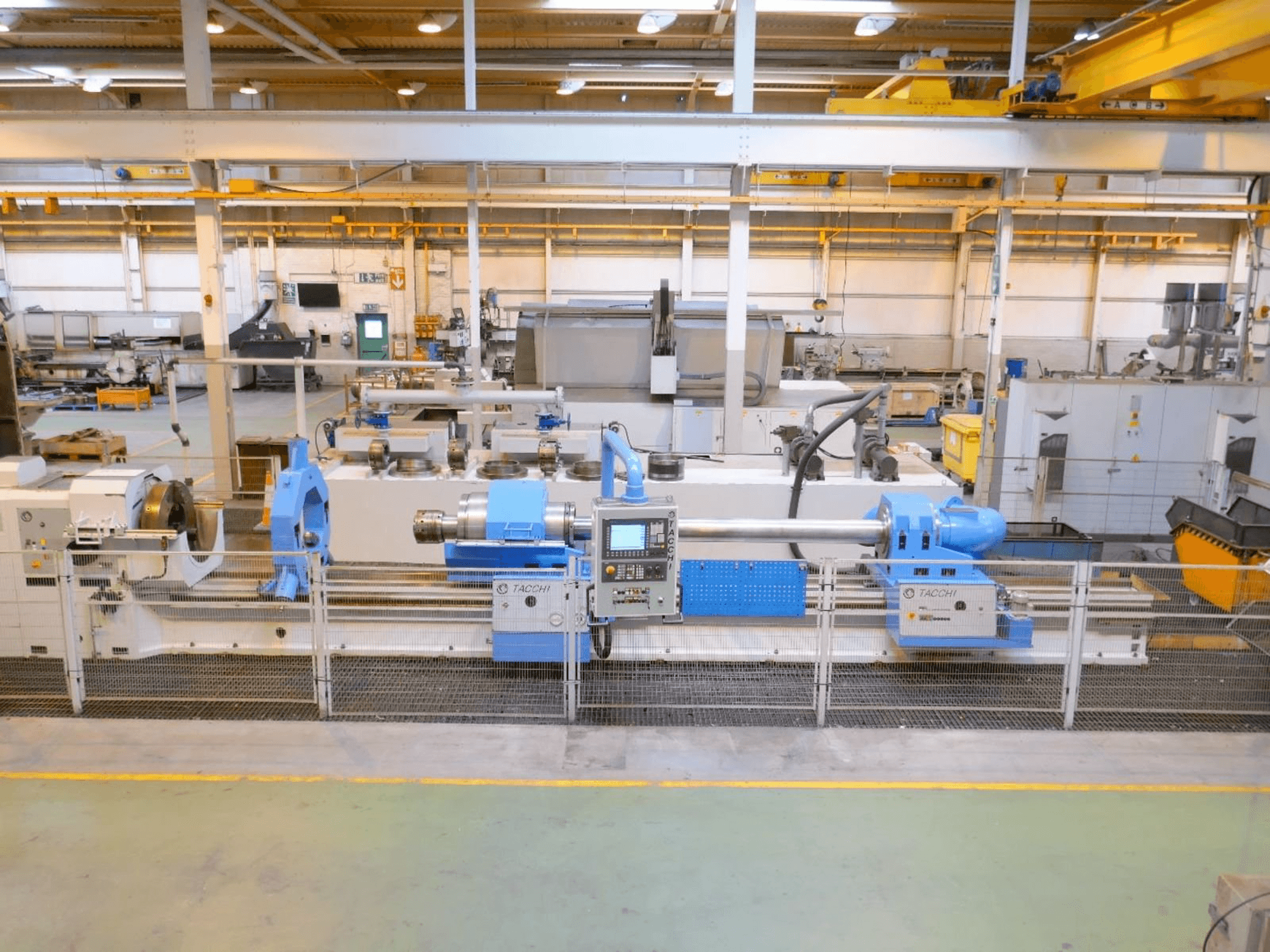 TACCHI FT45S CNC Mašinos vaizdas iš priekio
