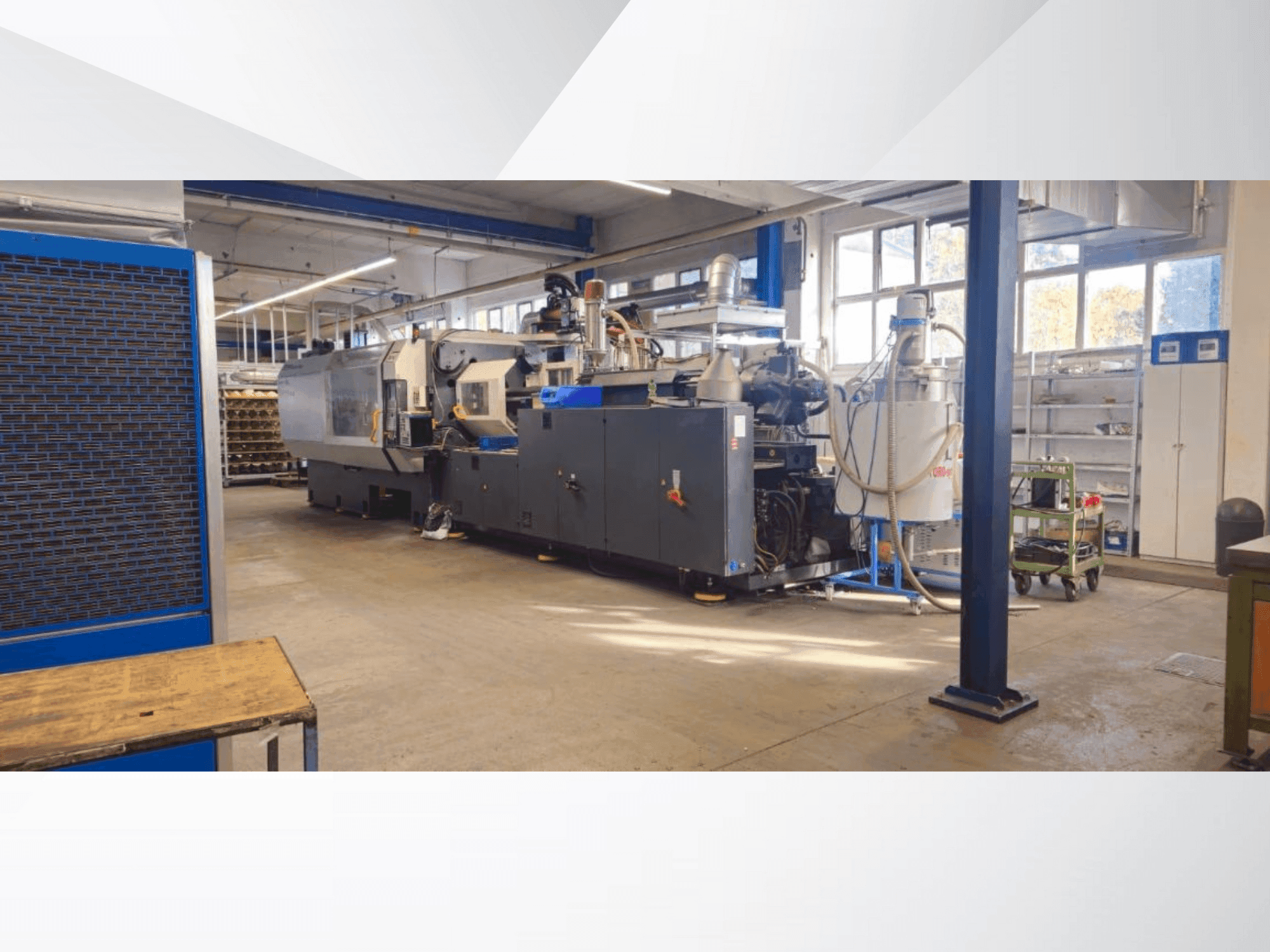 DEMAG System 650 / 1000-3300 Mašinos vaizdas iš priekio