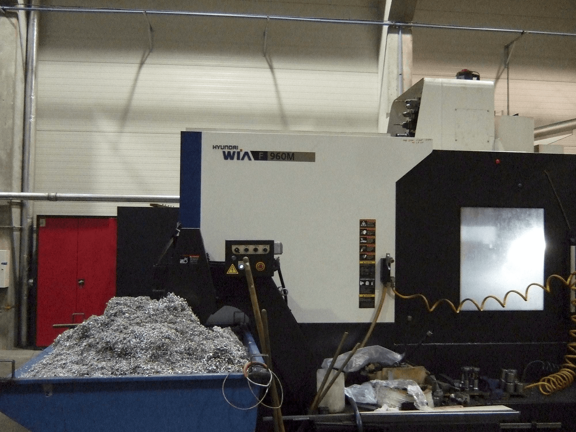 Hyundai F960M Mašinos vaizdas iš priekio