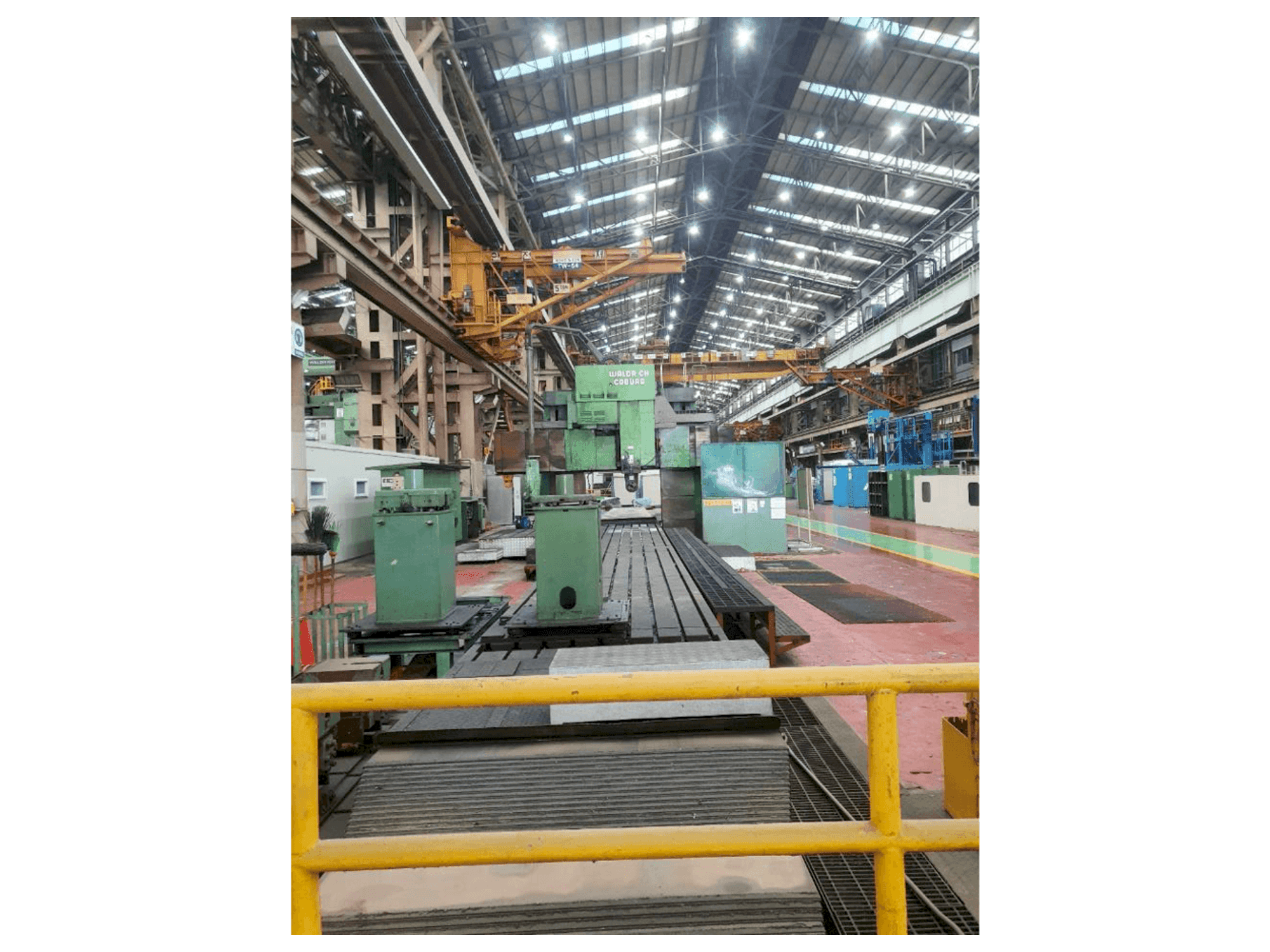 WALDRICH COBURG - Mašinos vaizdas iš priekio