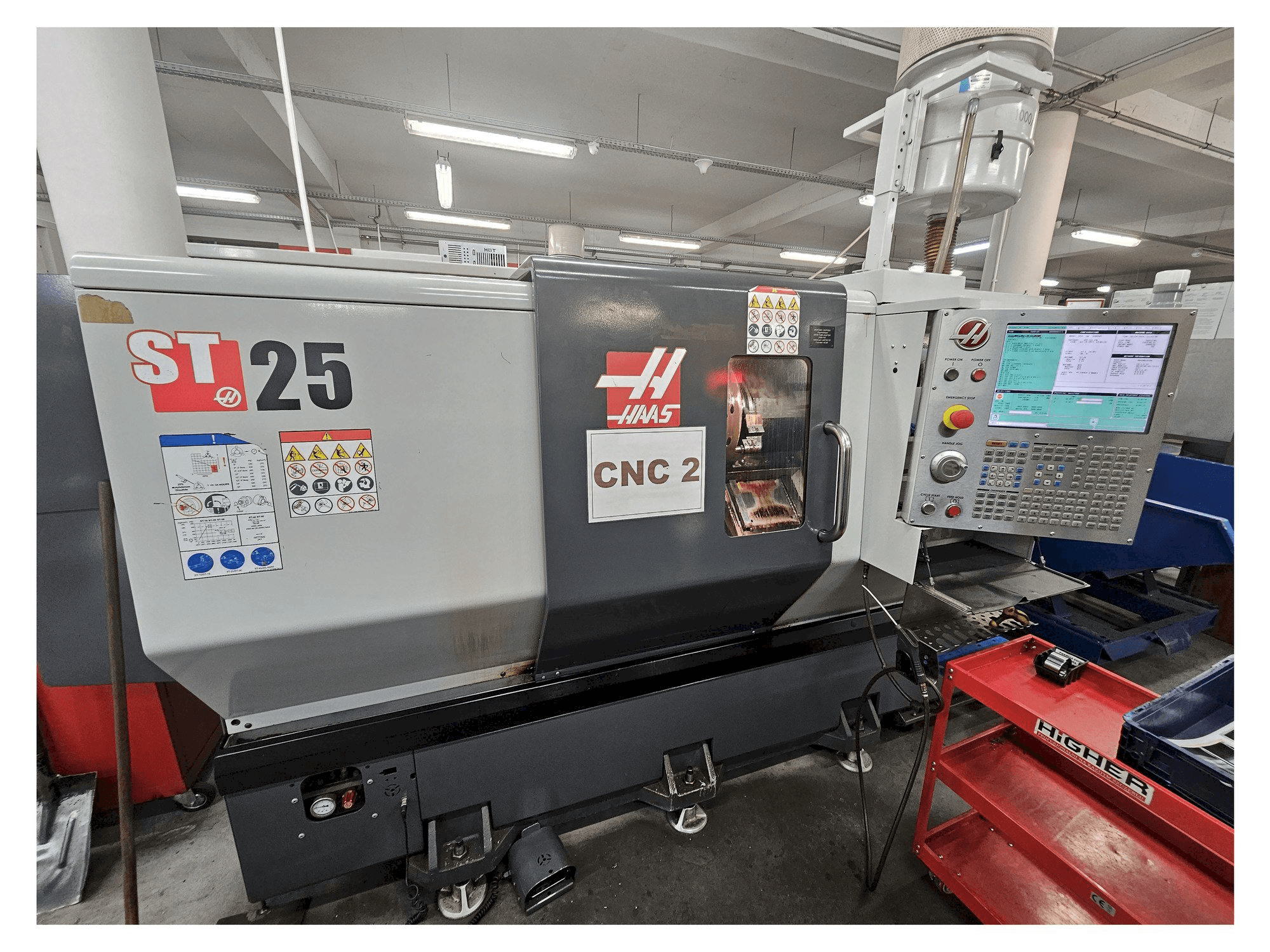 HAAS ST-25 Mašinos vaizdas iš priekio