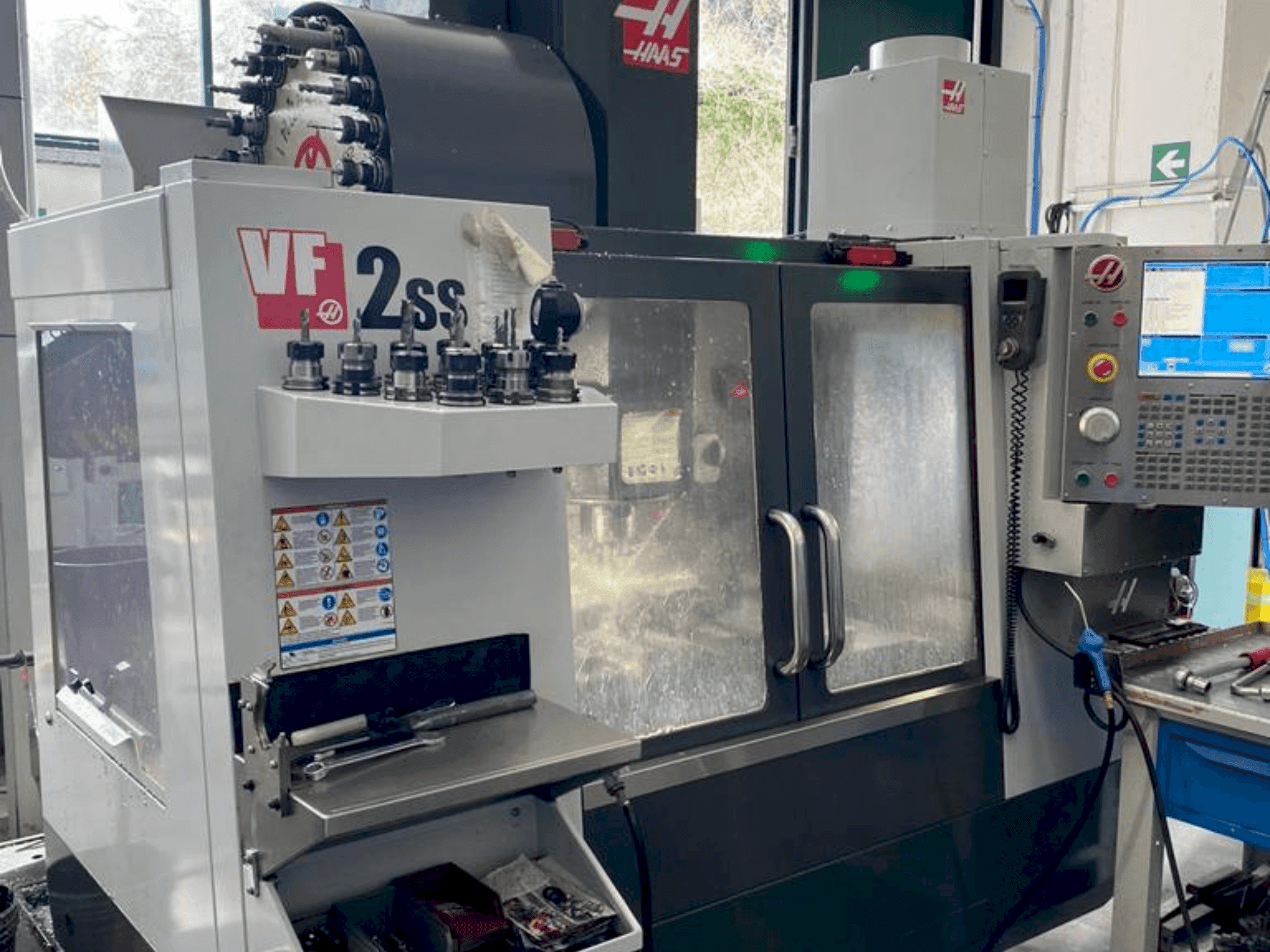 HAAS VF-2SS Mašinos vaizdas iš priekio