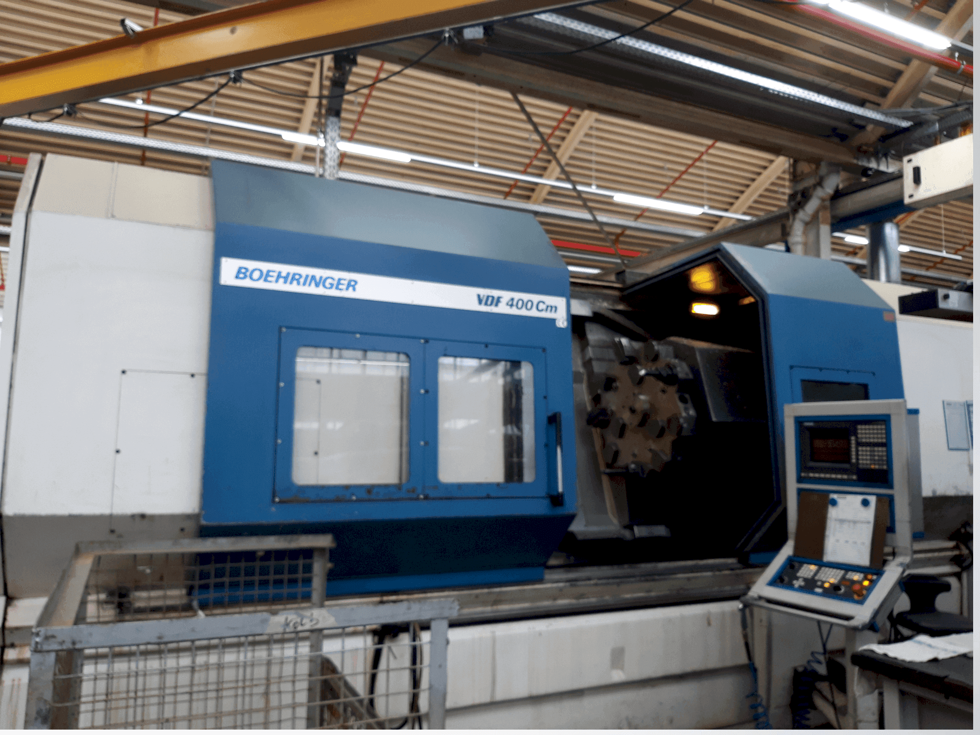 BOEHRINGER VDF 400 CM Mašinos vaizdas iš priekio