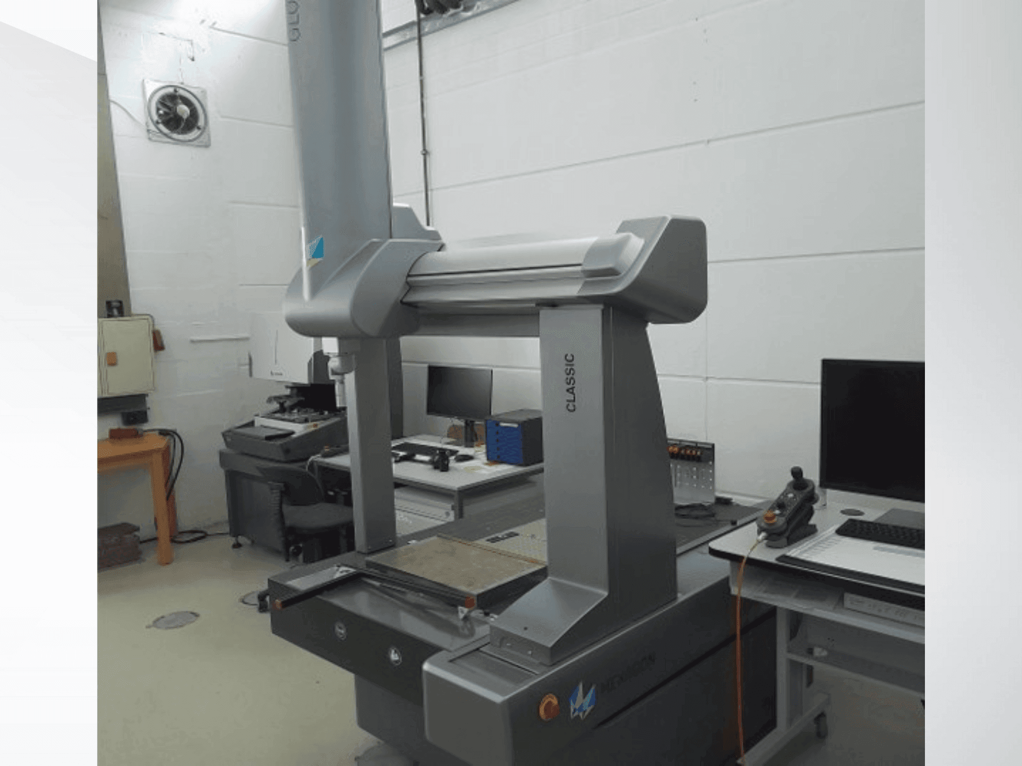 Hexagon GLOBAL CLASSIC Mašinos vaizdas iš priekio