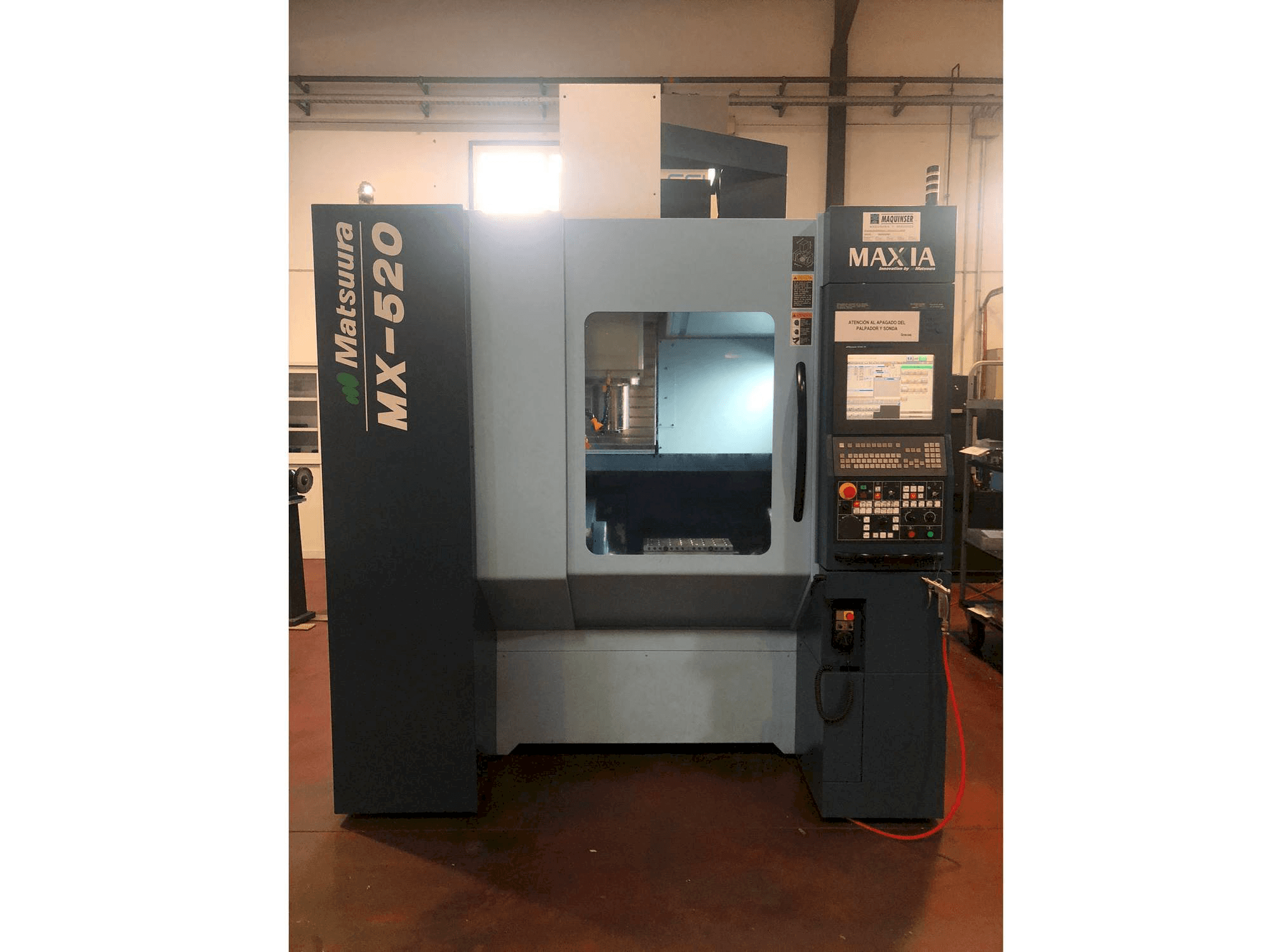 Matsuura MX-520 Mašinos vaizdas iš priekio
