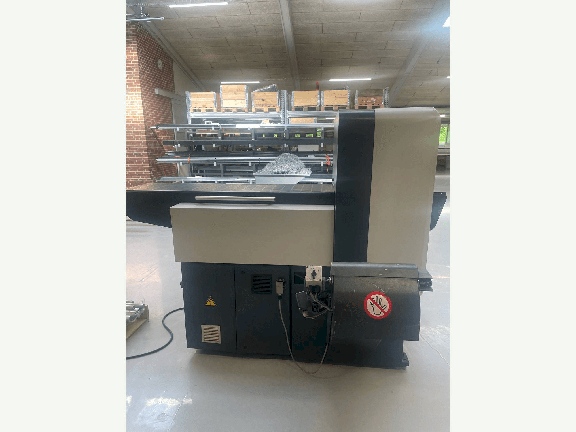 KASTO Verto A2 Mašinos vaizdas iš priekio