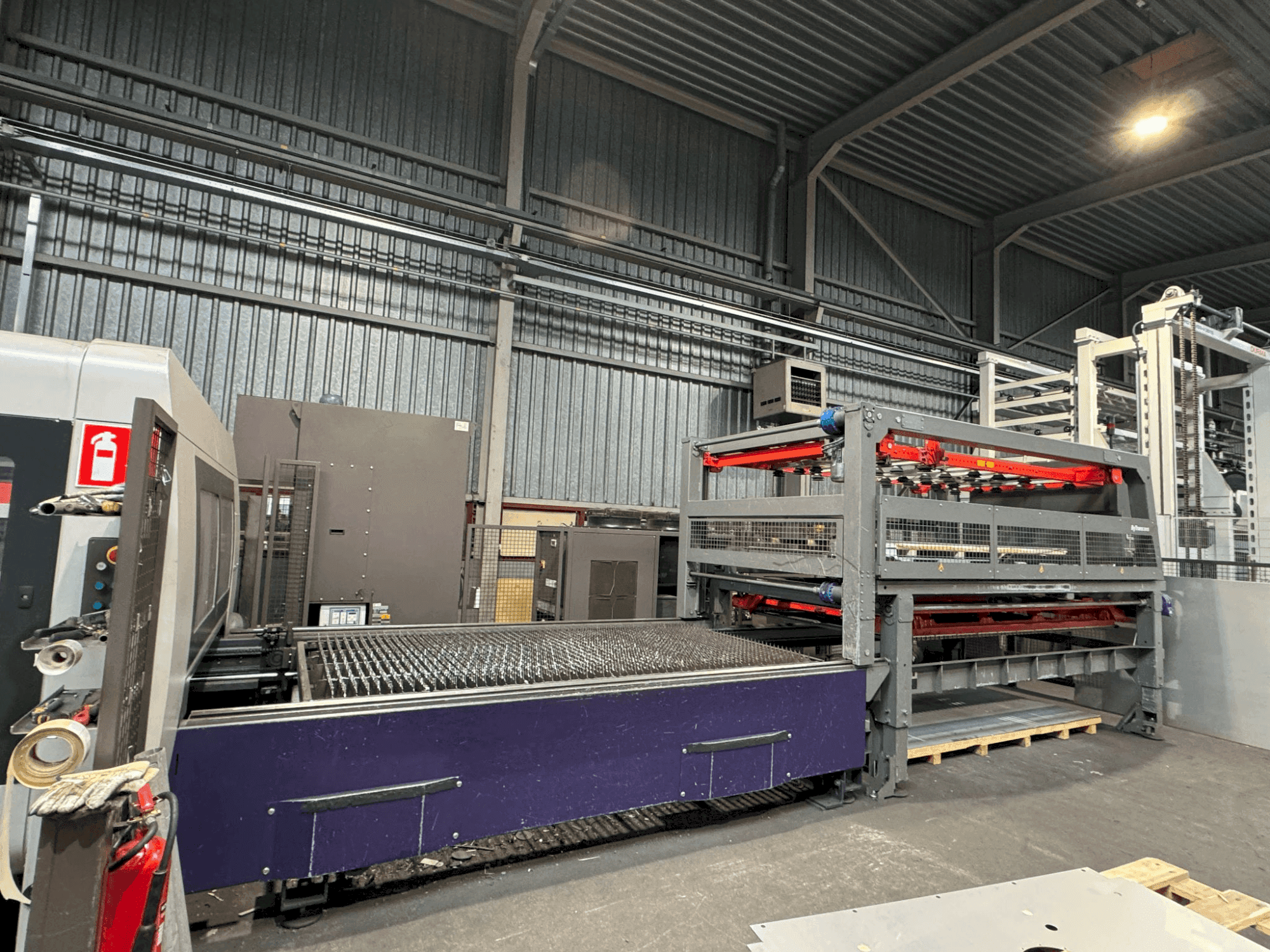 Bystronic ByTrans 3015 Standard Mašinos vaizdas iš priekio