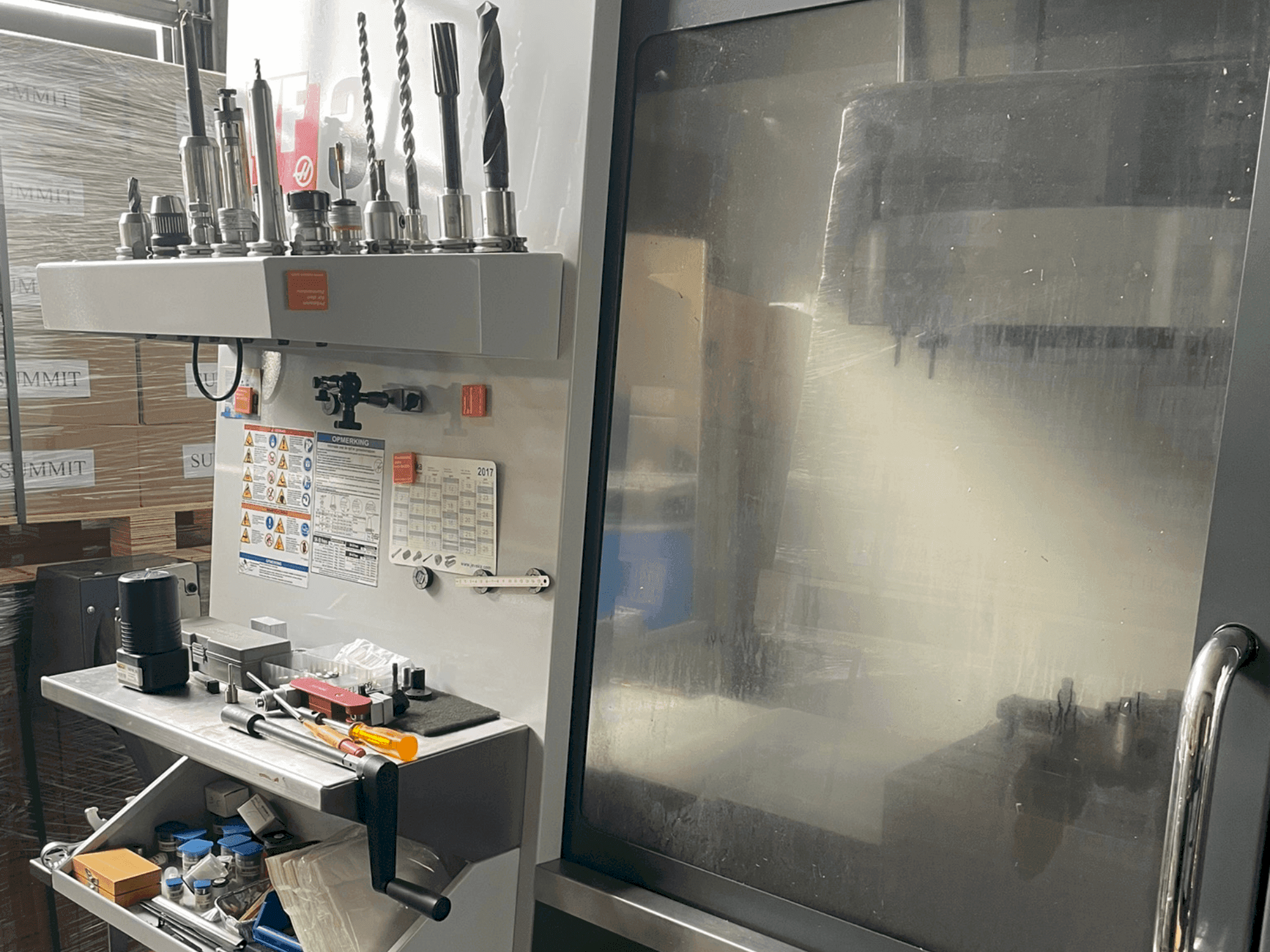 HAAS VF-3 Mašinos vaizdas iš priekio