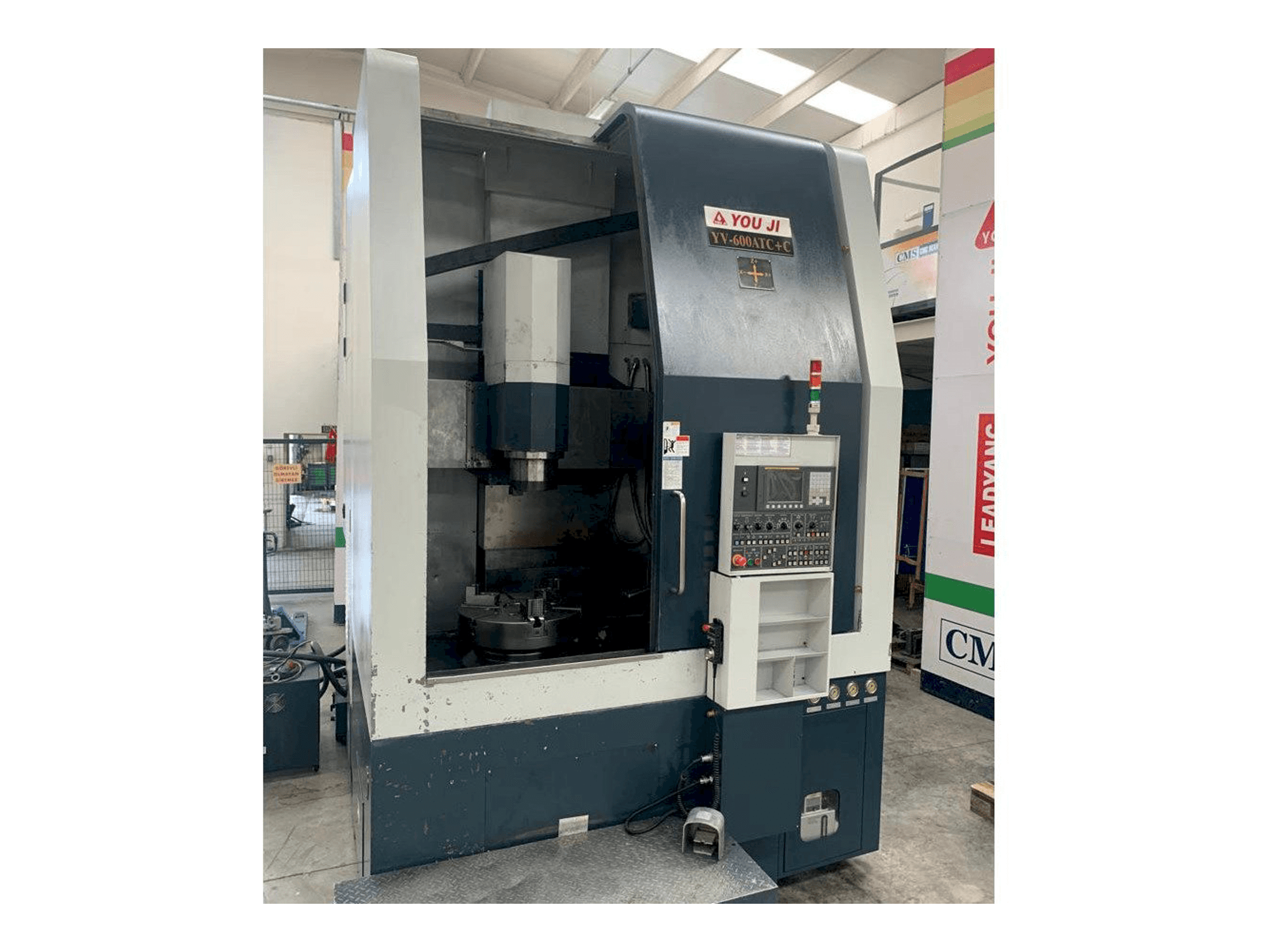 YOU JI Yv 600ATC+C Mašinos vaizdas iš priekio