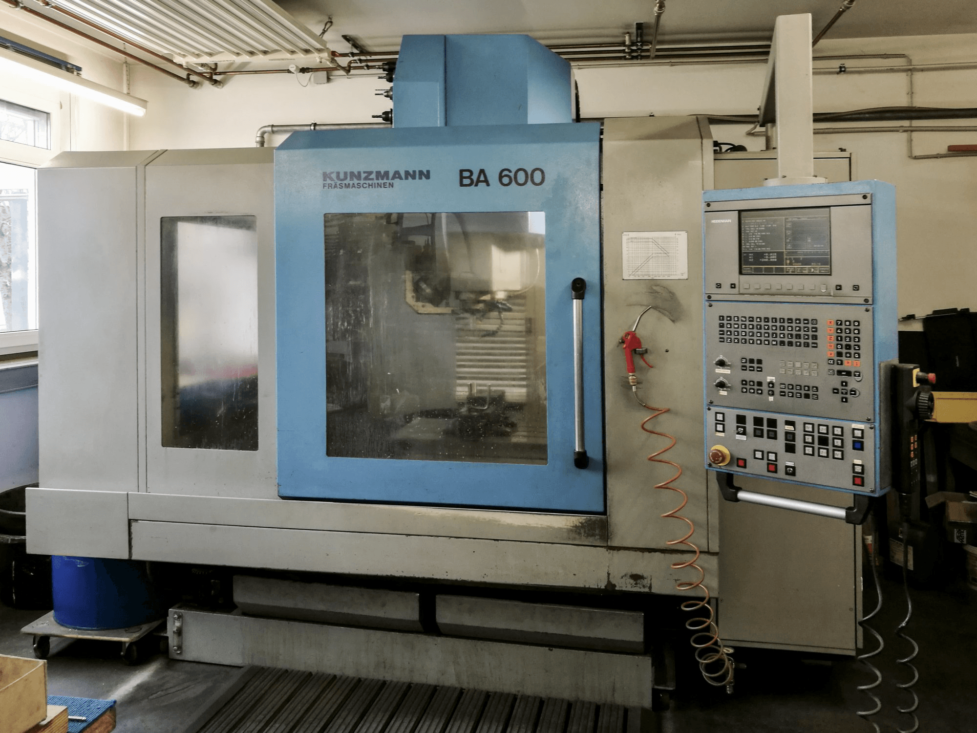 KUNZMANN BA600 Mašinos vaizdas iš priekio
