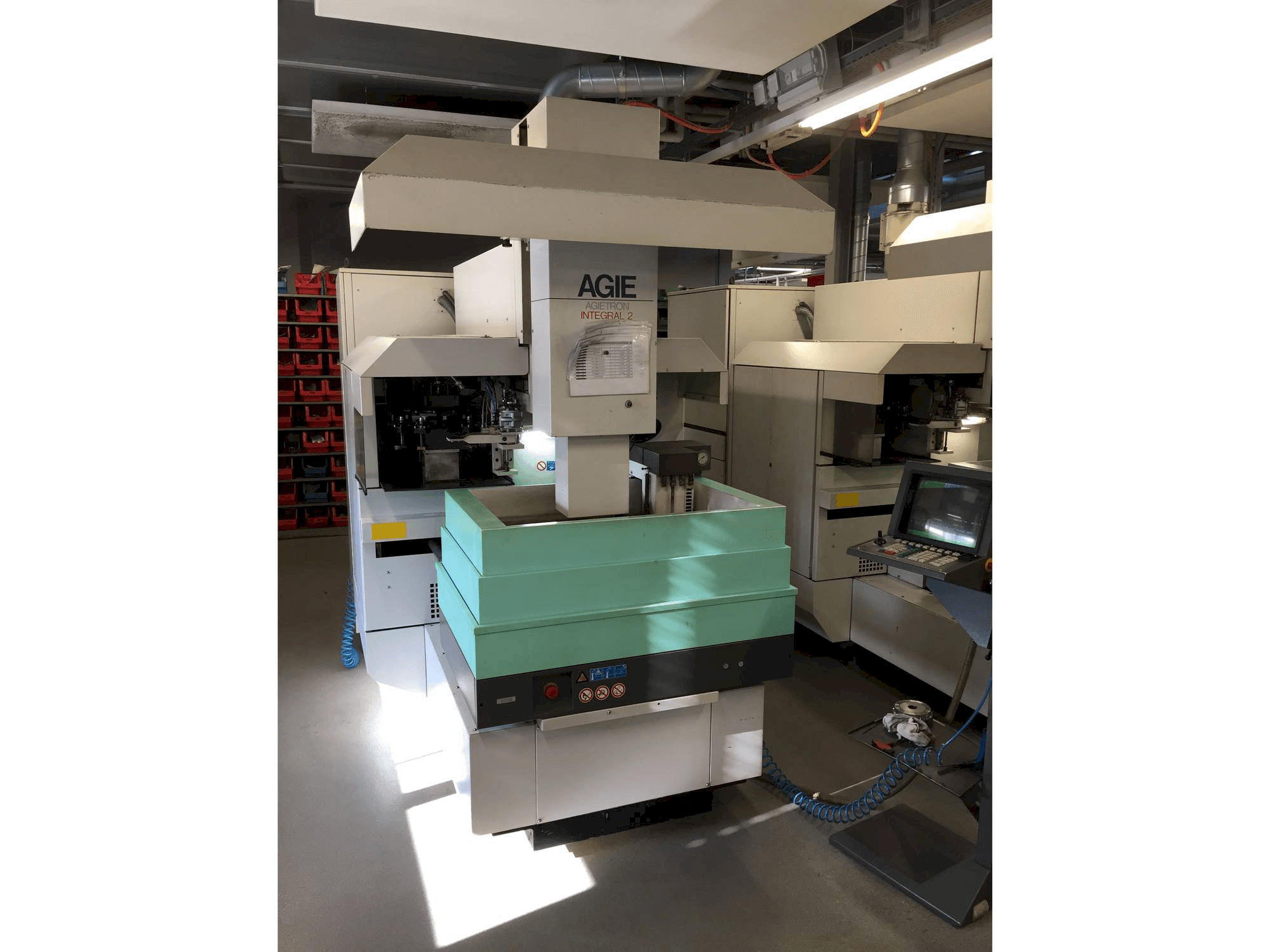 AGIE INTEGRAL 2 Mašinos vaizdas iš priekio