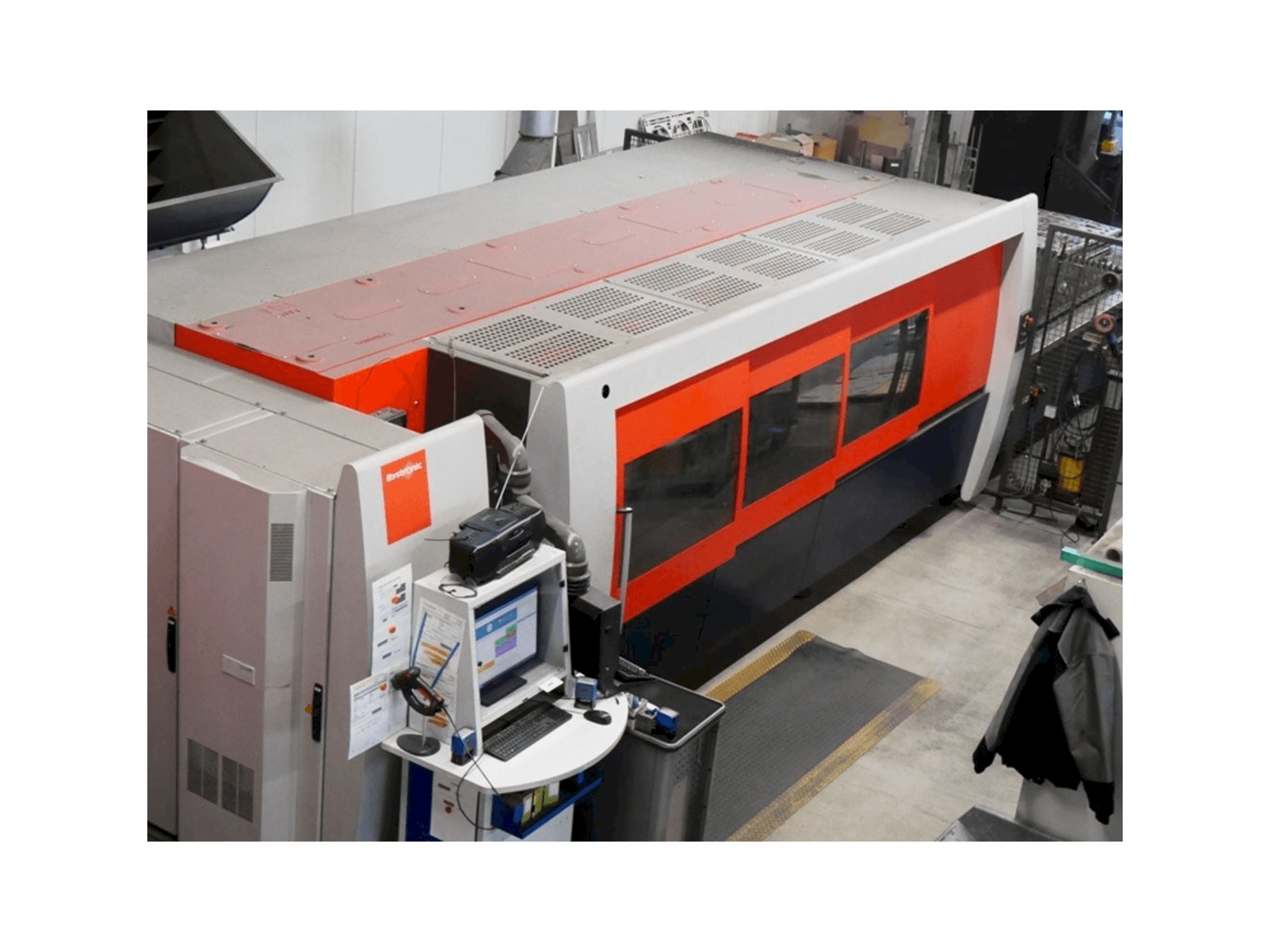 Bystronic BySpeed Pro Mašinos vaizdas iš kairės pusės