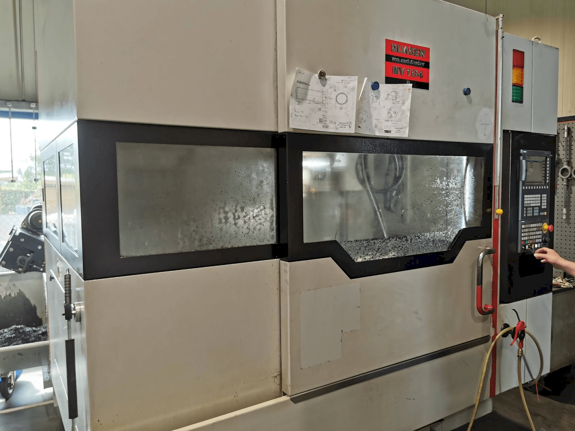 Quaser MV154APC/P12 Mašinos vaizdas iš priekio