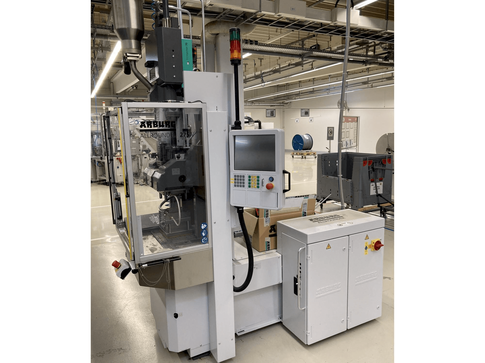 Arburg Allrounder 275 V 250-70 Mašinos vaizdas iš priekio