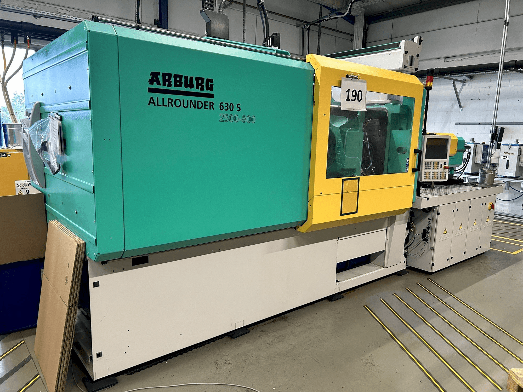 Arburg Allrounder 630S 2500-800 (2016) Mašinos vaizdas iš priekio