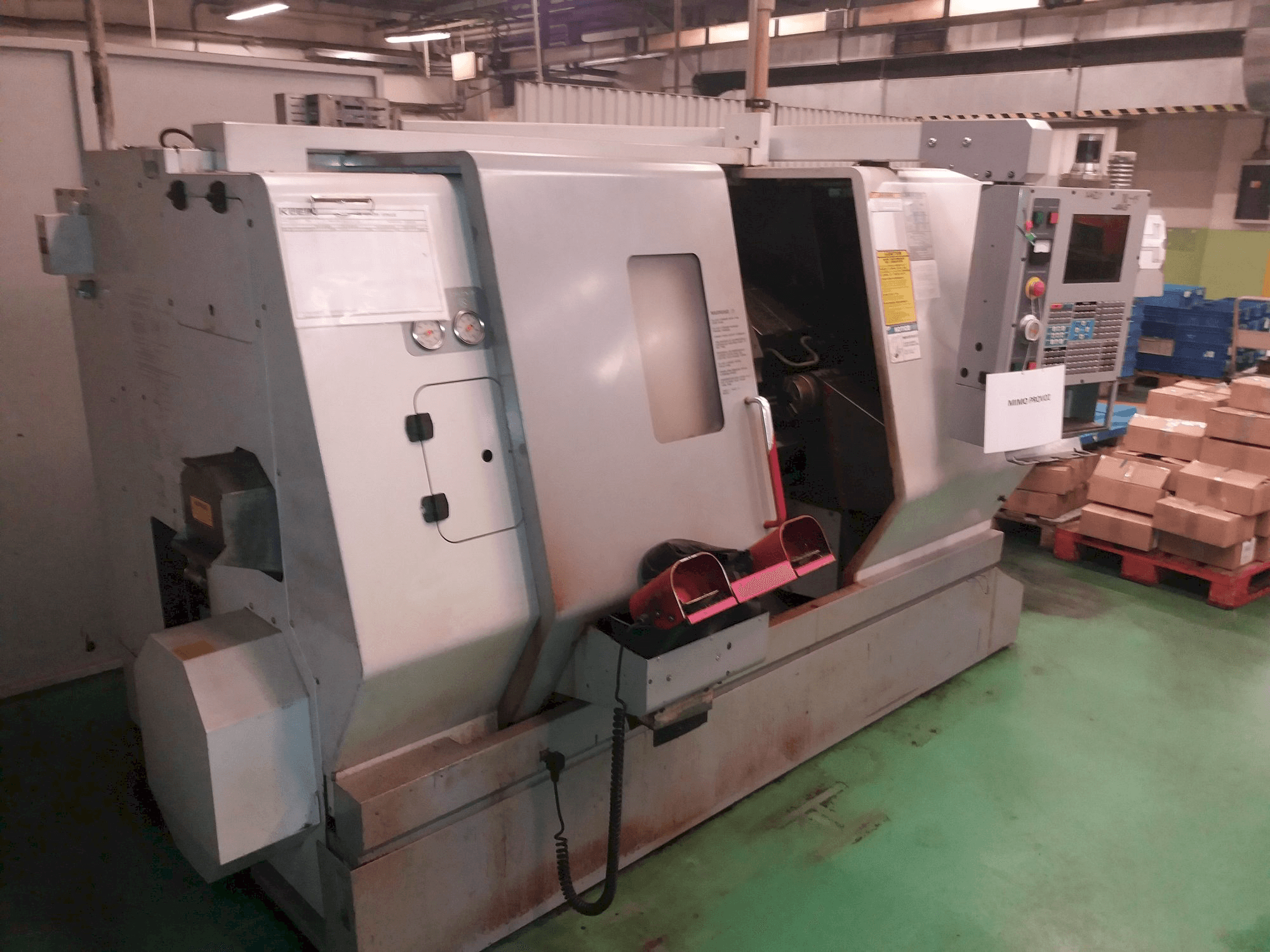 HAAS TL-15HE Mašinos vaizdas iš priekio