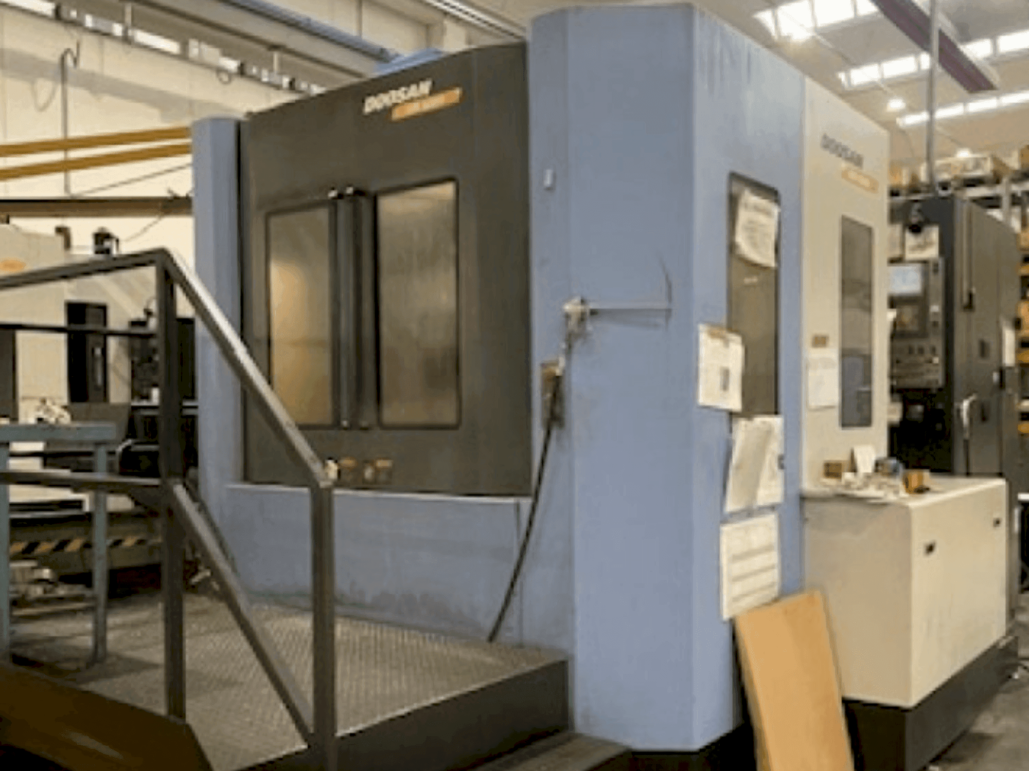 DOOSAN HM 6300 (2009) Mašinos vaizdas iš priekio