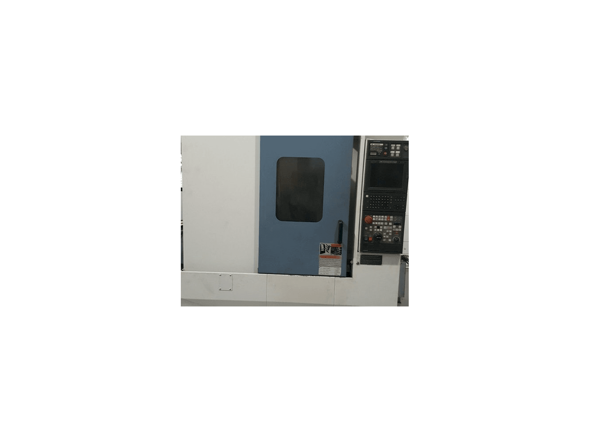 MORI SEIKI Accumill 4000 Mašinos vaizdas iš priekio