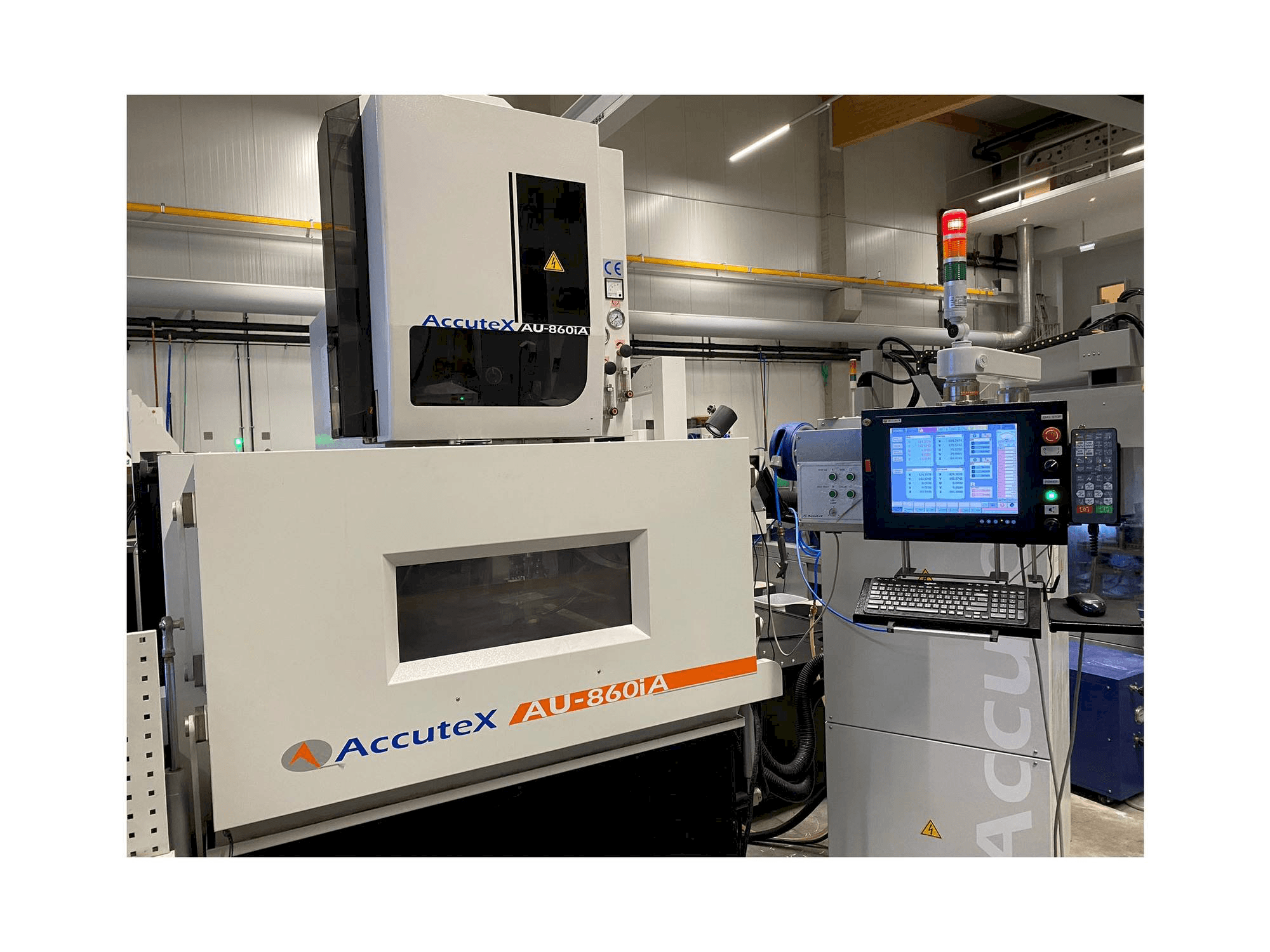 AccuteX AU-860iA Mašinos vaizdas iš priekio