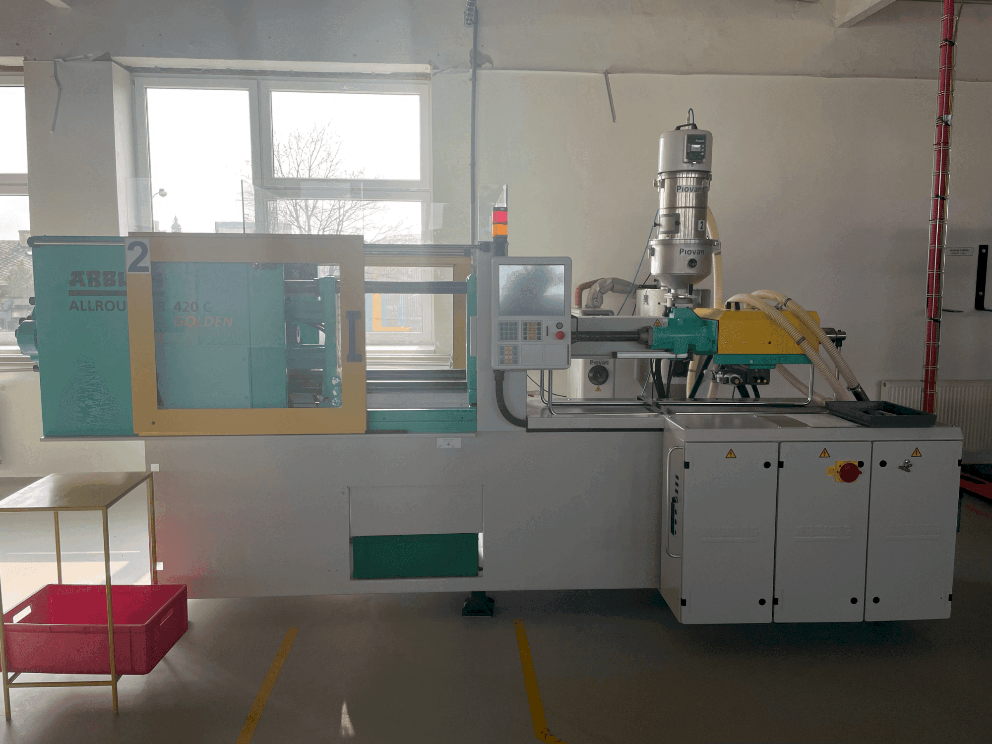 Arburg Allrounder 420C 1000-290 Mašinos vaizdas iš priekio