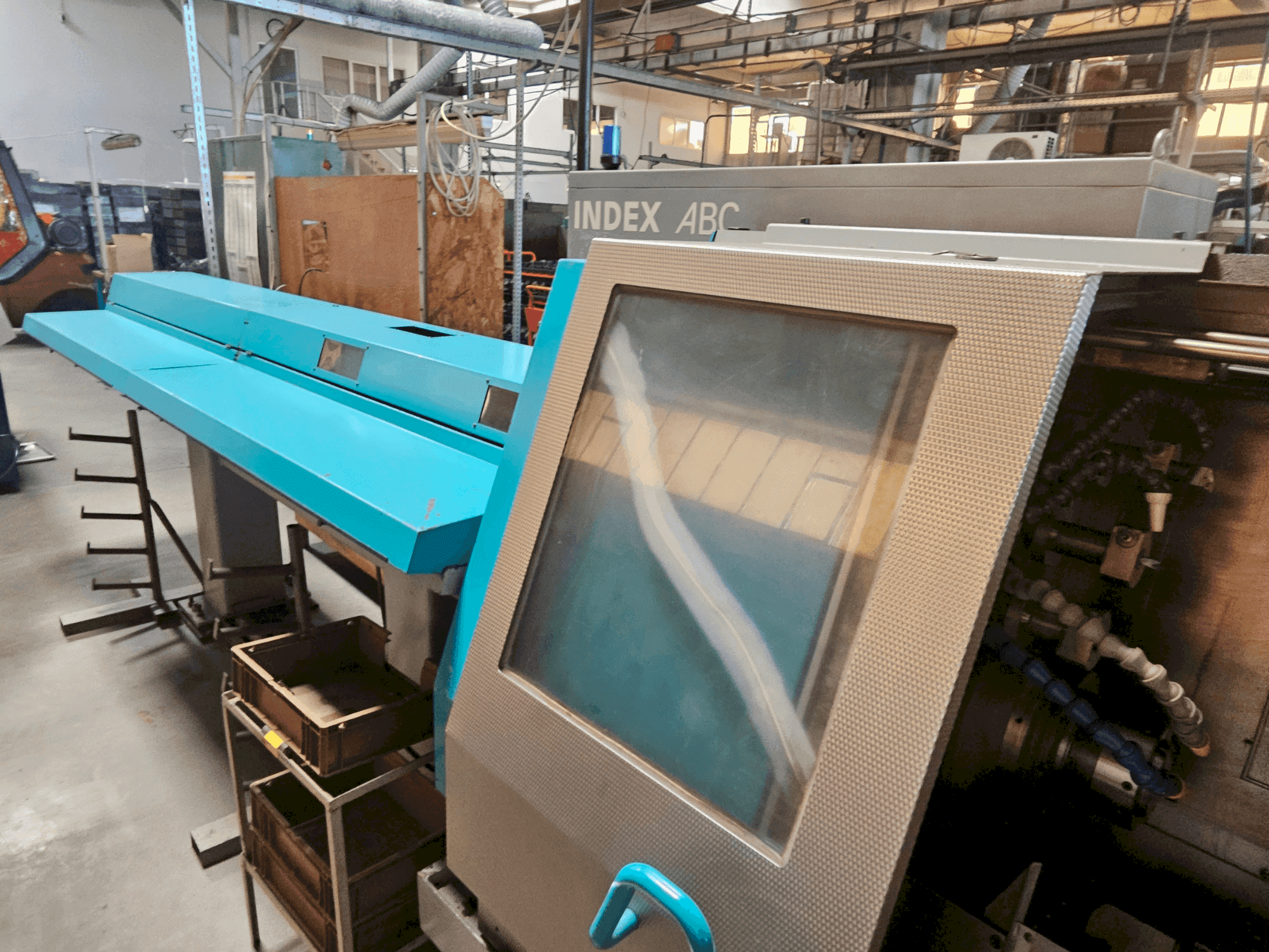 Index ABC Mašinos vaizdas iš priekio