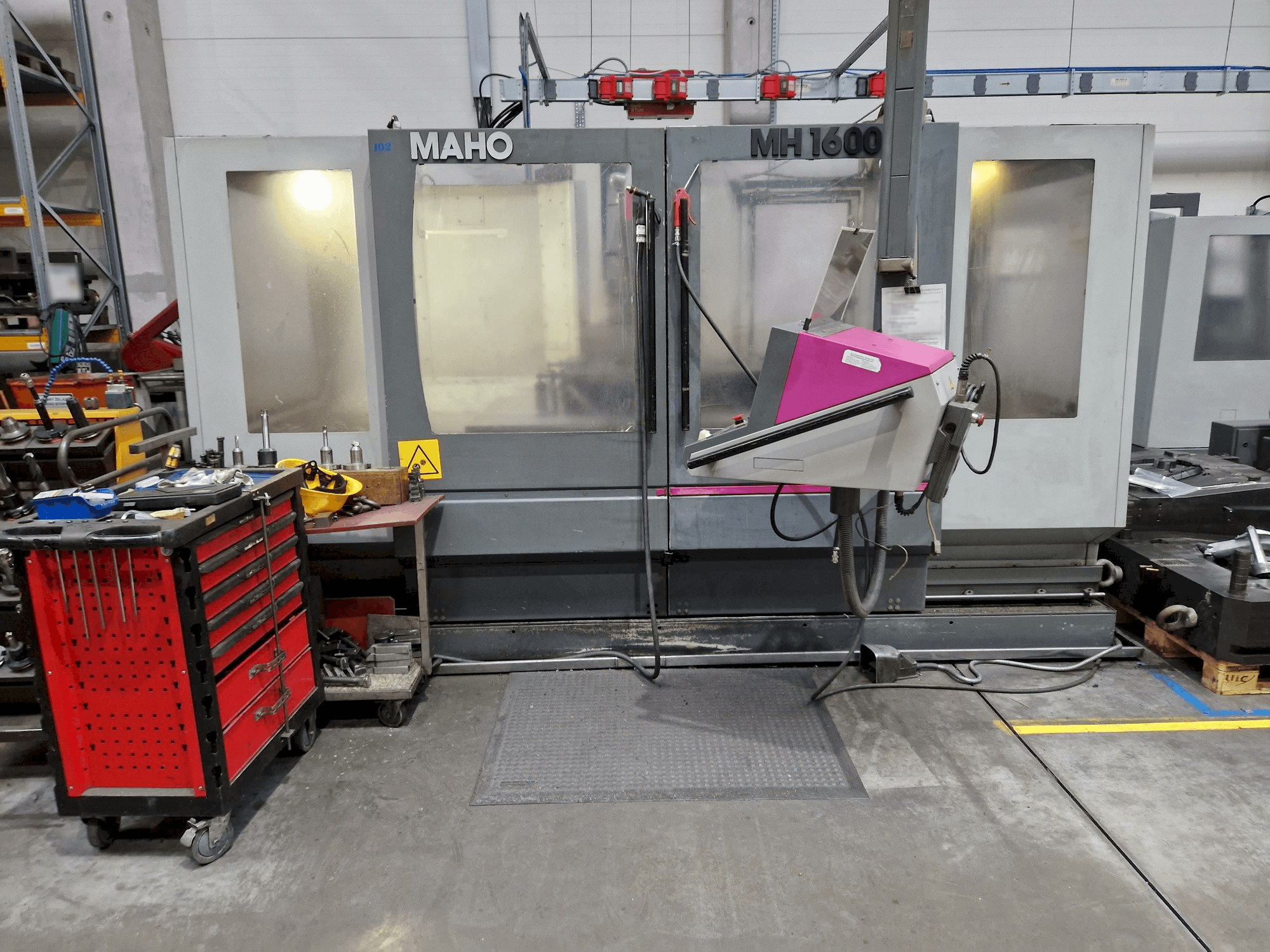 Maho MH 1600 W Mašinos vaizdas iš priekio