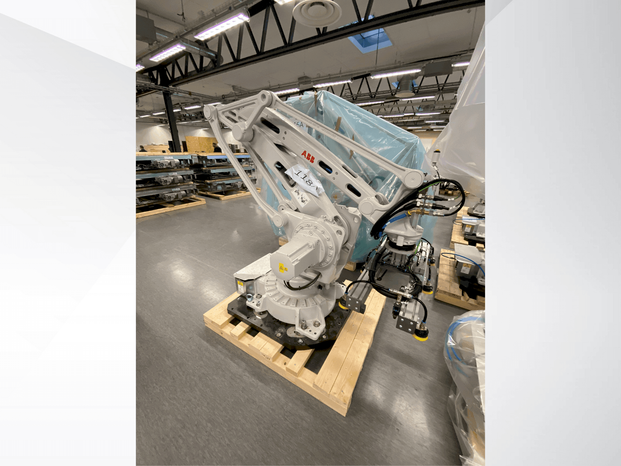 ABB IRB 460-110/2.4 Mašinos vaizdas iš priekio