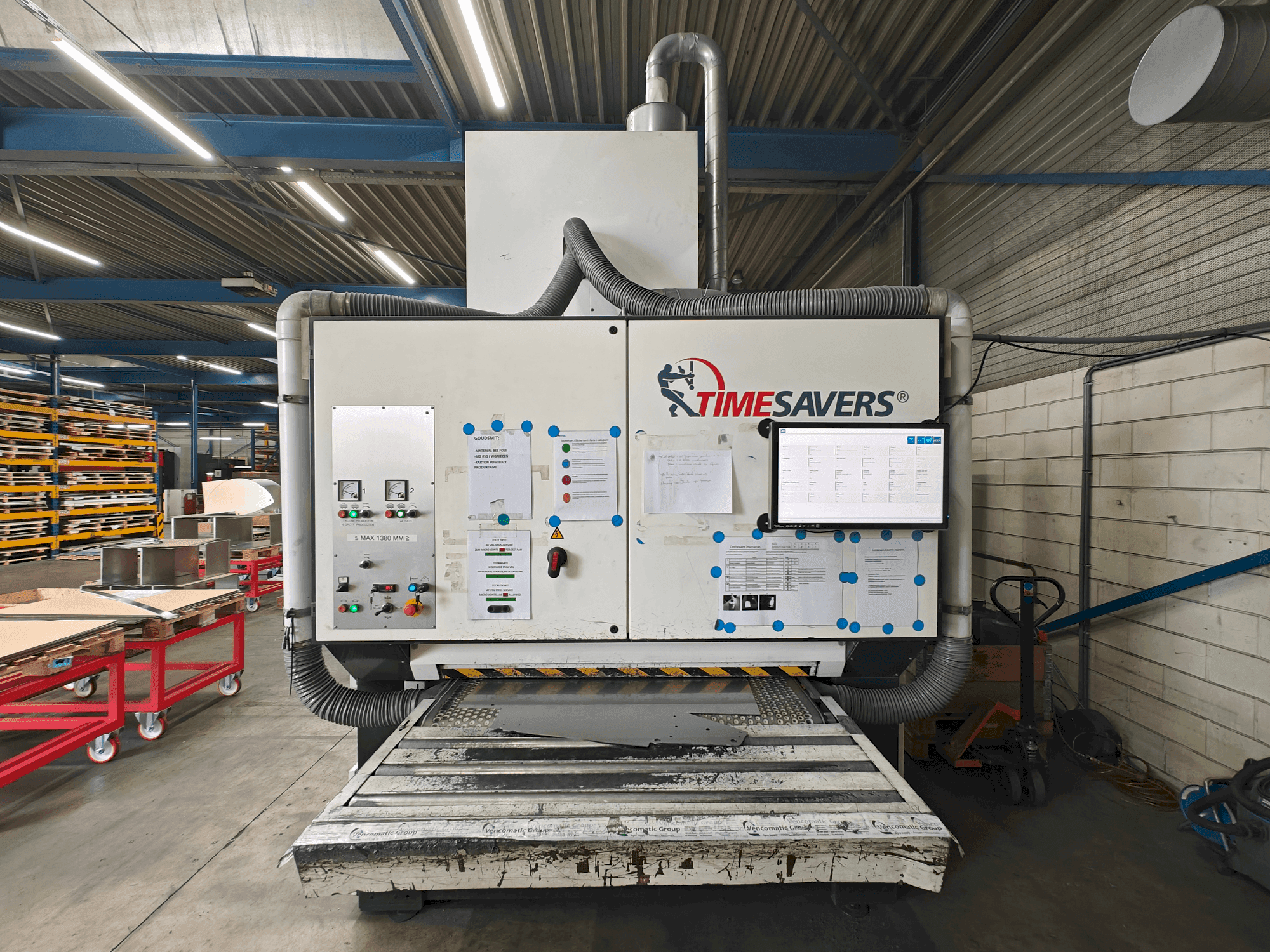 TIMESAVERS 42-serie-1350-RB Mašinos vaizdas iš priekio