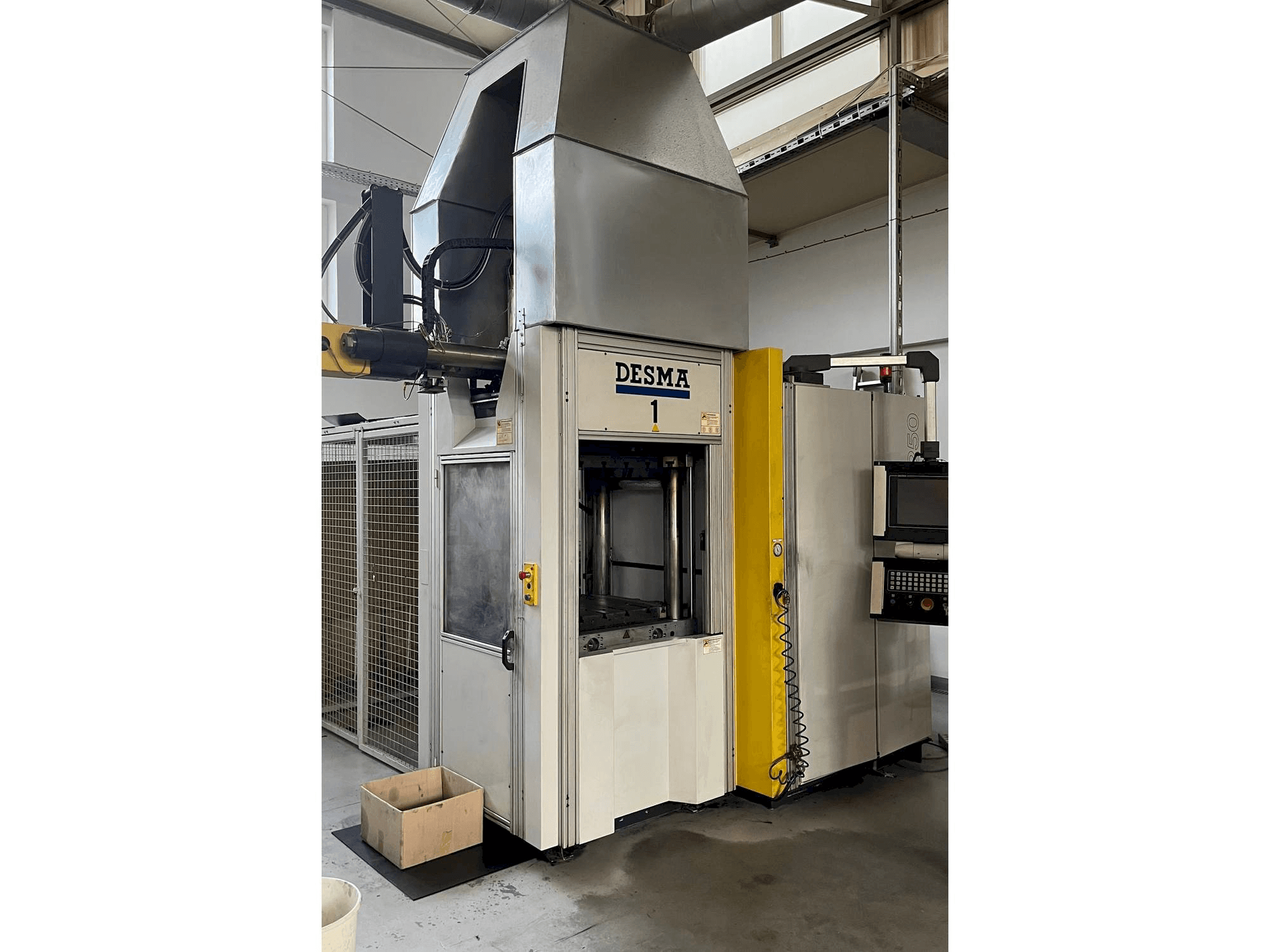 Kloeckner Desma 968.250 ZO Mašinos vaizdas iš priekio