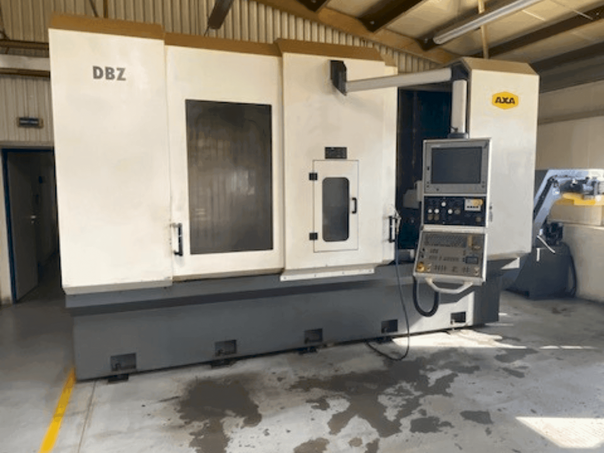 AXA DBZ Mašinos vaizdas iš priekio