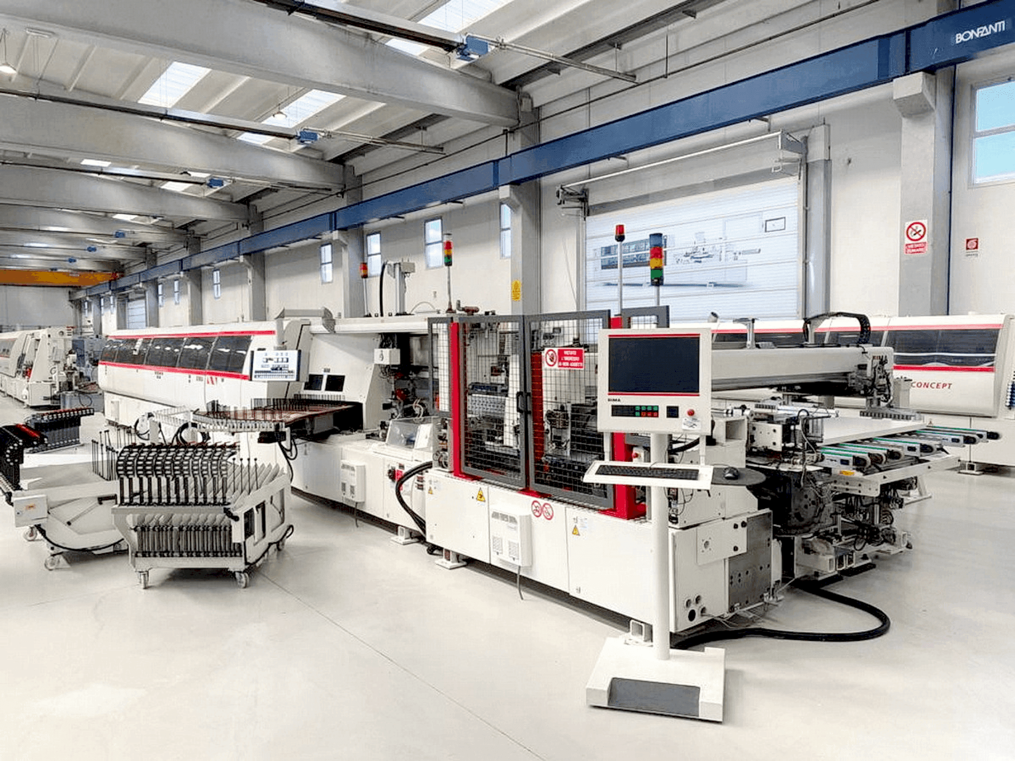 IMA NOVIMAT LASER System/I/R75/1110/R3 Mašinos vaizdas iš priekio