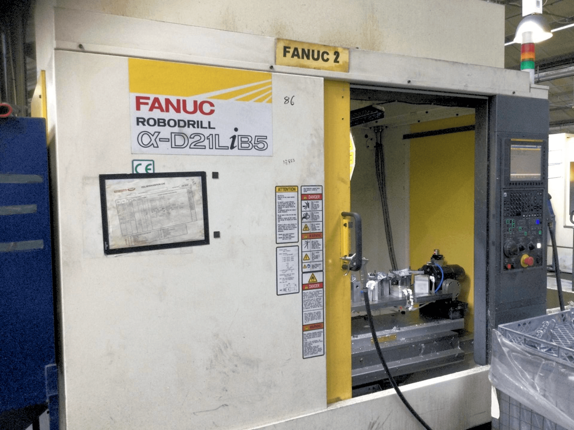 FANUC Robodrill Alpha D21LiB5 Mašinos vaizdas iš priekio