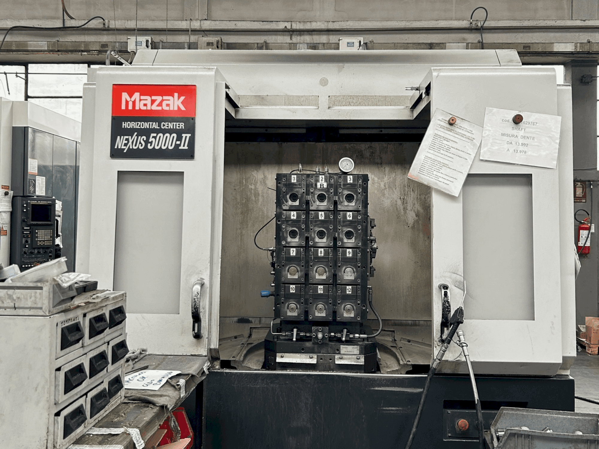 Mazak NEXUS 5000 II Mašinos vaizdas iš priekio