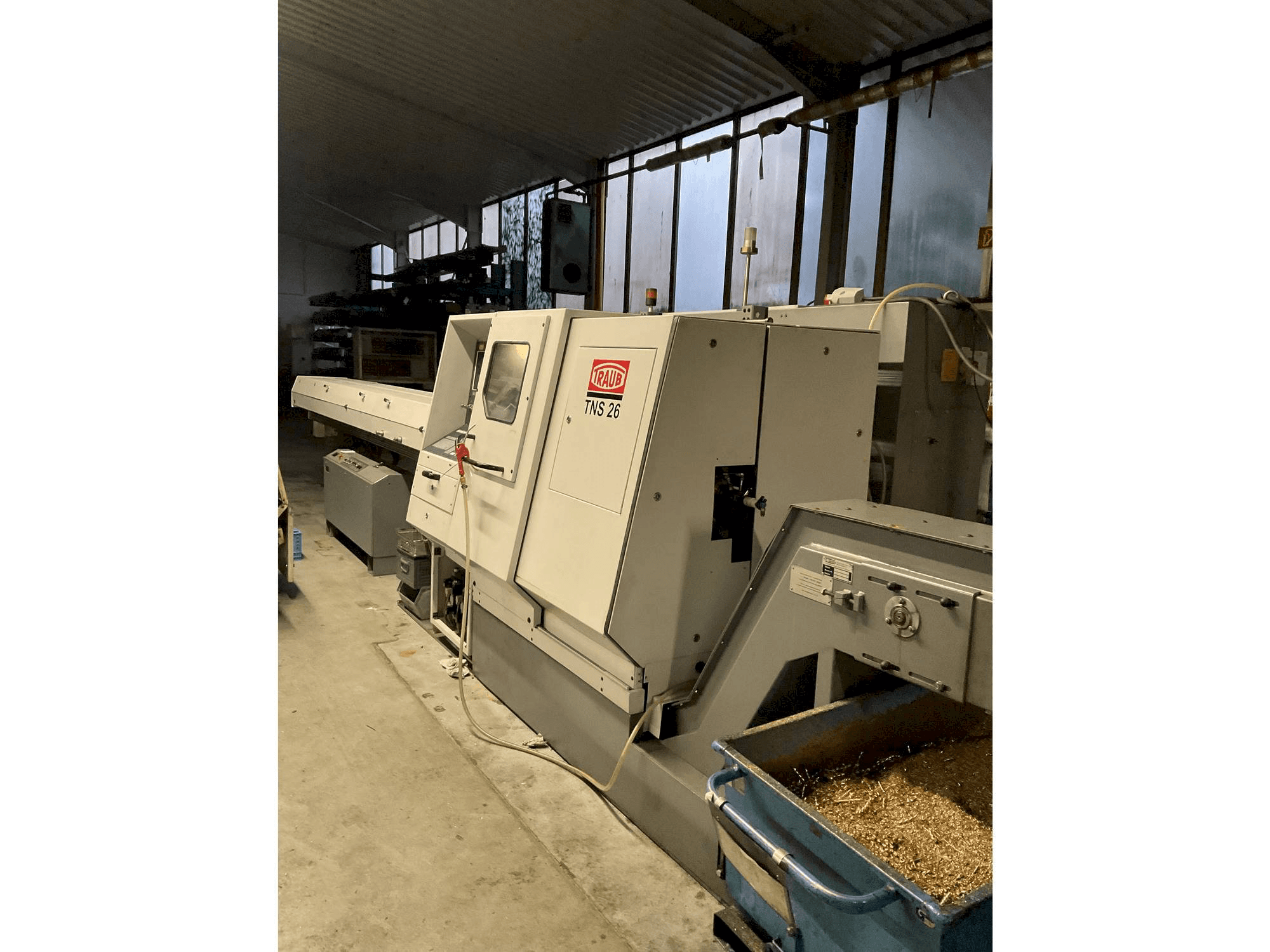 TRAUB TNS 26 DGY Mašinos vaizdas iš priekio