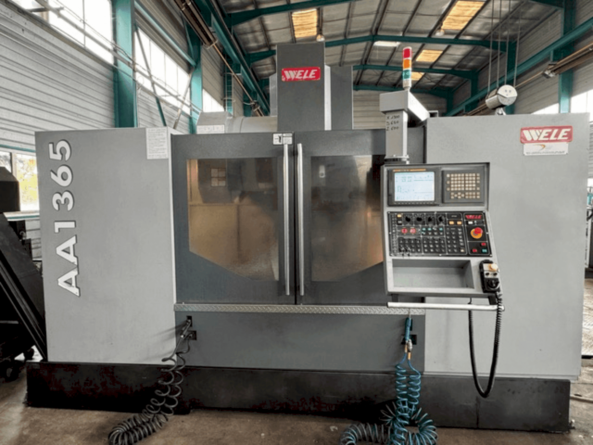 Wele AA1365 Mašinos vaizdas iš priekio