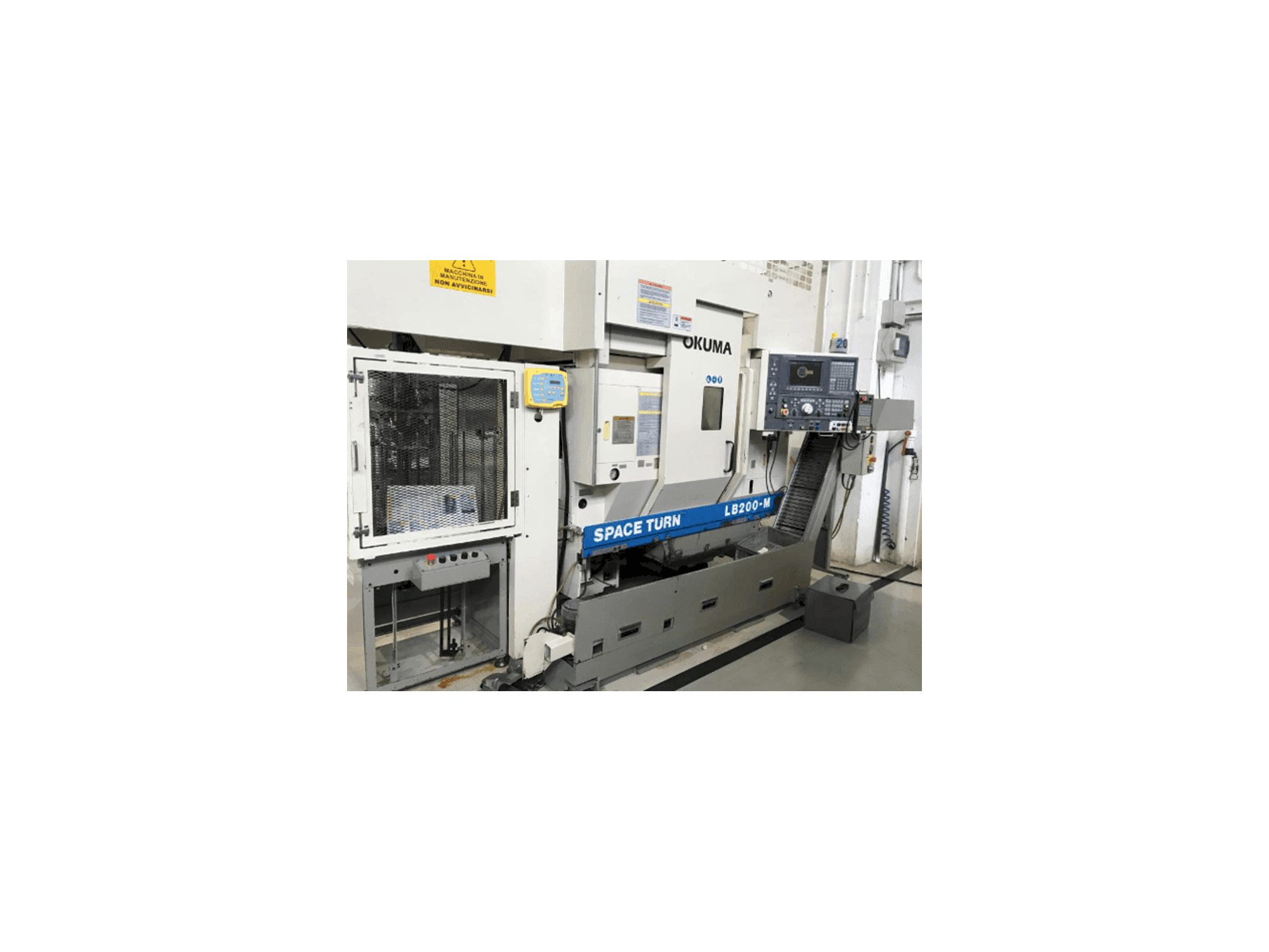 Okuma LB 200 M Mašinos vaizdas iš priekio