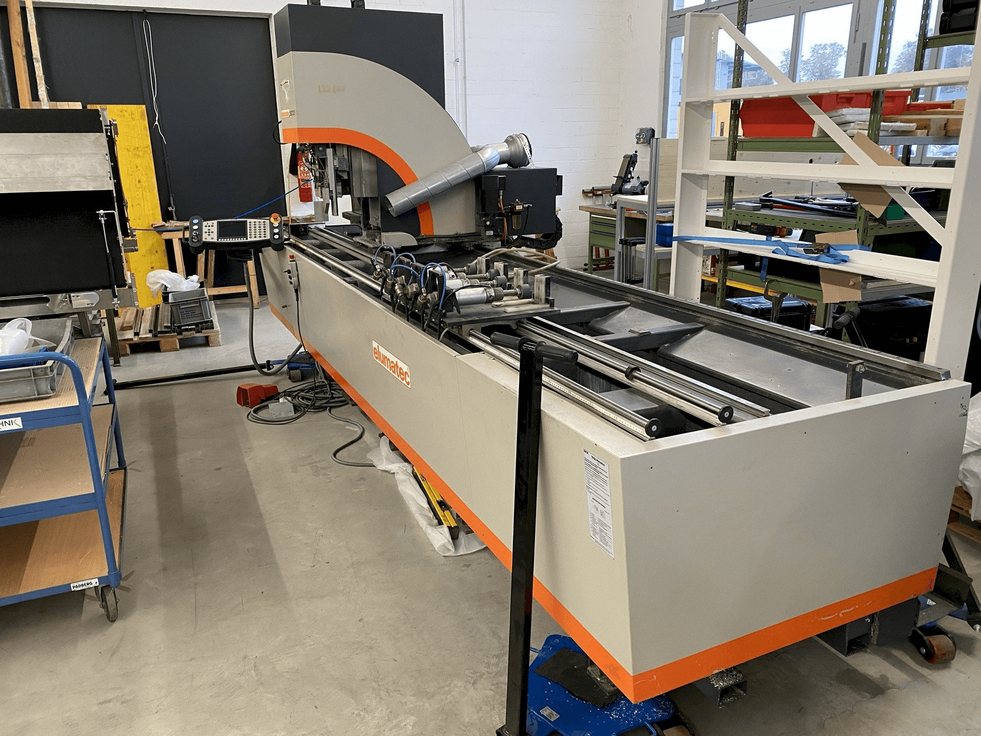 Elumatec SBZ 122/3 Mašinos vaizdas iš priekio