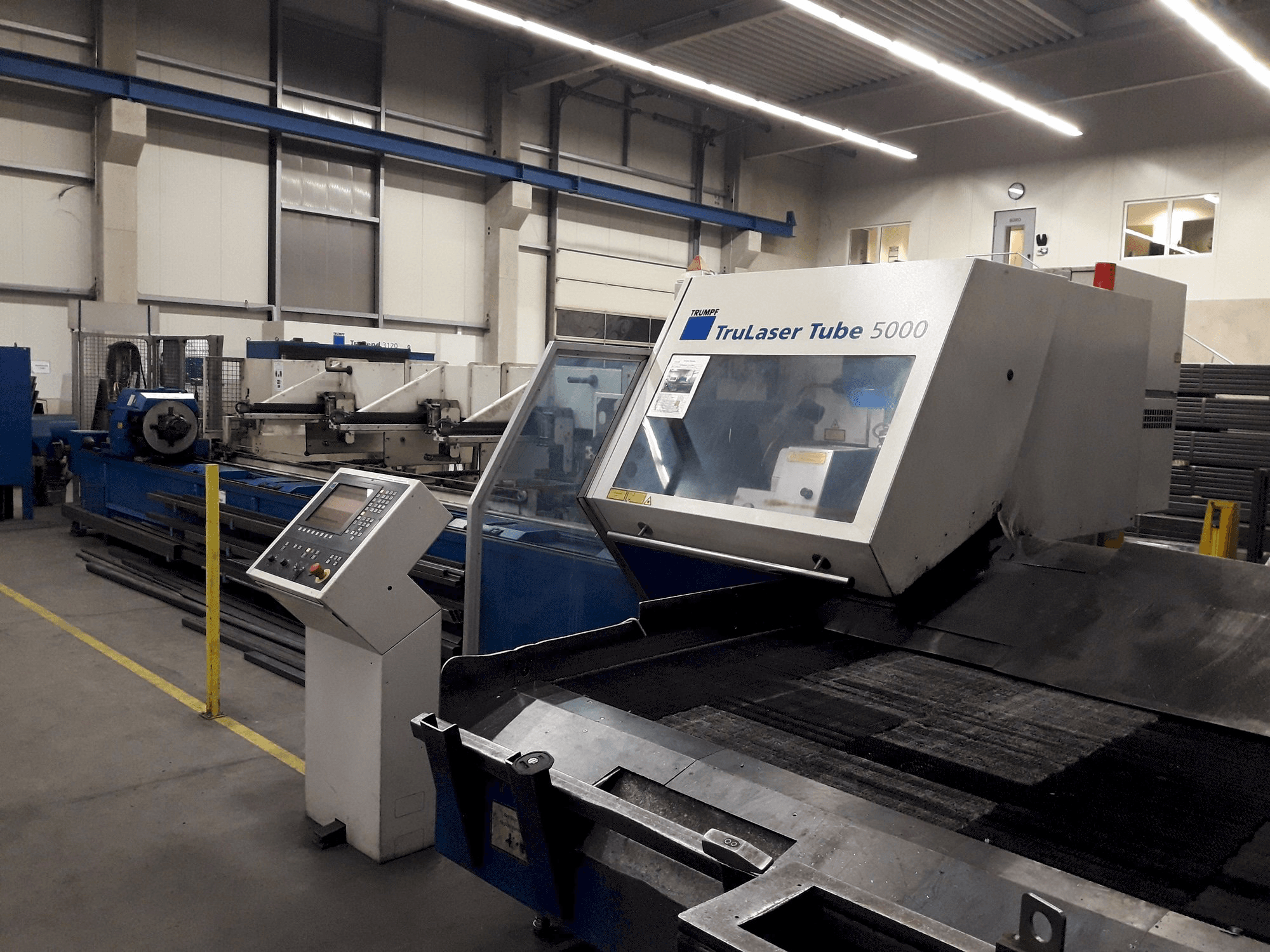 Trumpf TruLaser Tube 5000 Mašinos vaizdas iš priekio