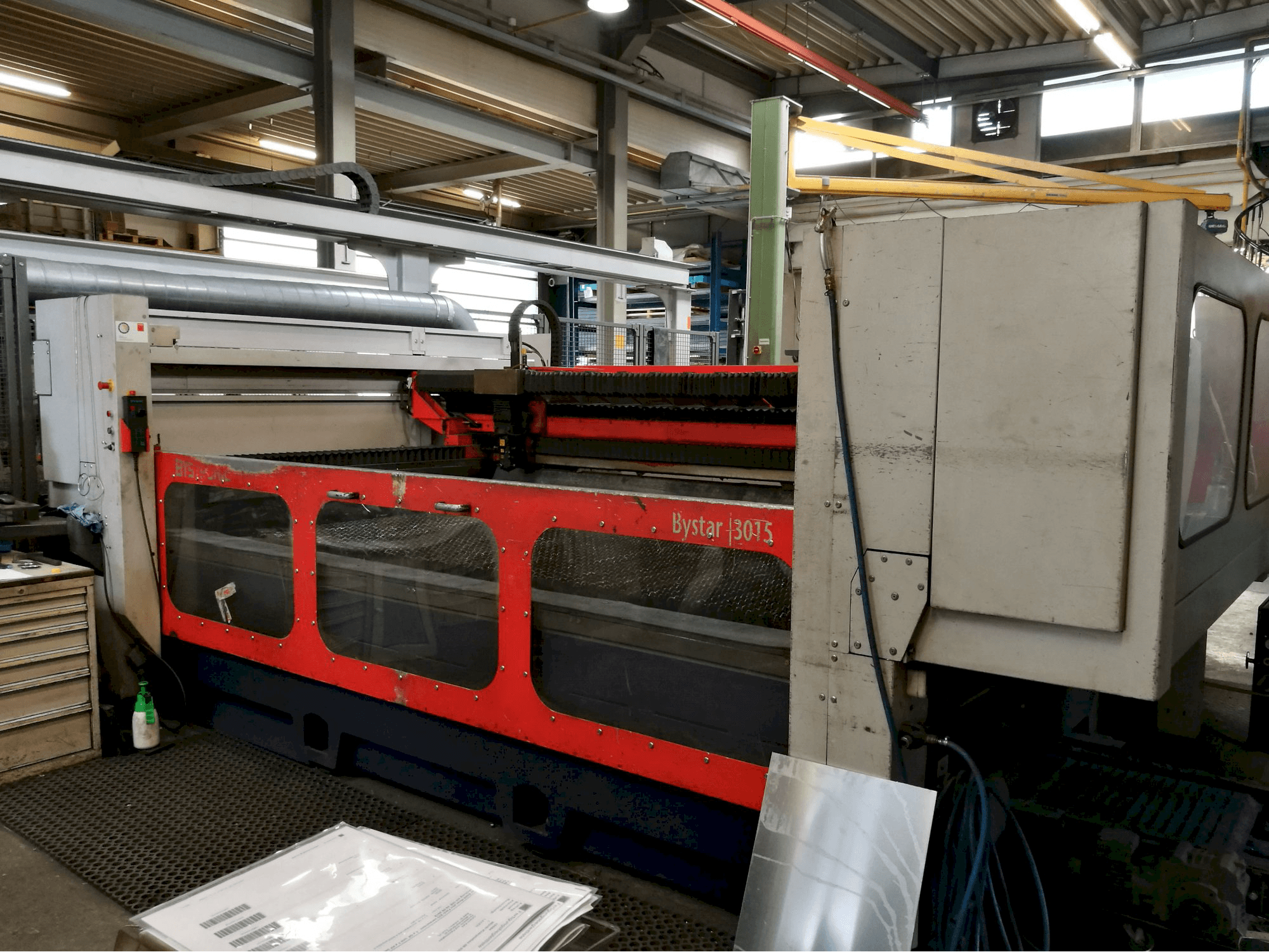 Bystronic Bystar 3015 Mašinos dešinės pusės vaizdas