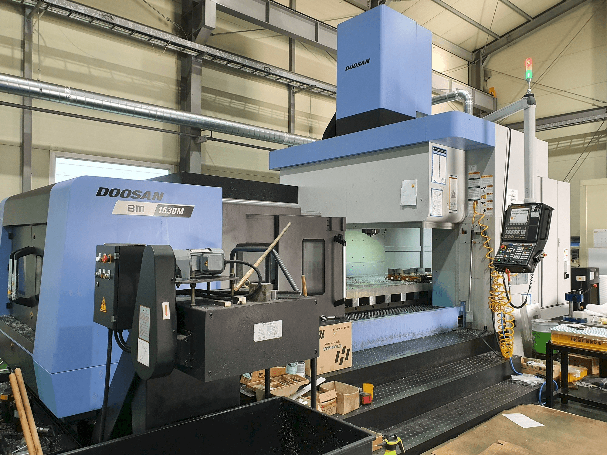 Doosan BM1530M Mašinos vaizdas iš priekio