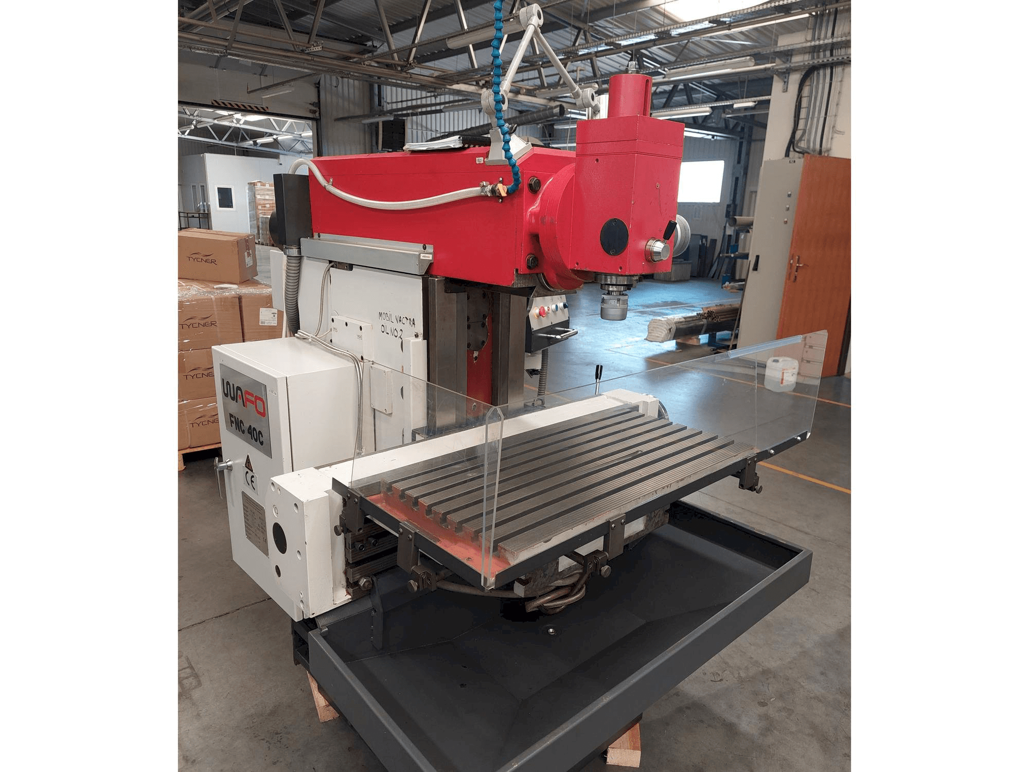 WAFO FNC 40C Mašinos vaizdas iš priekio