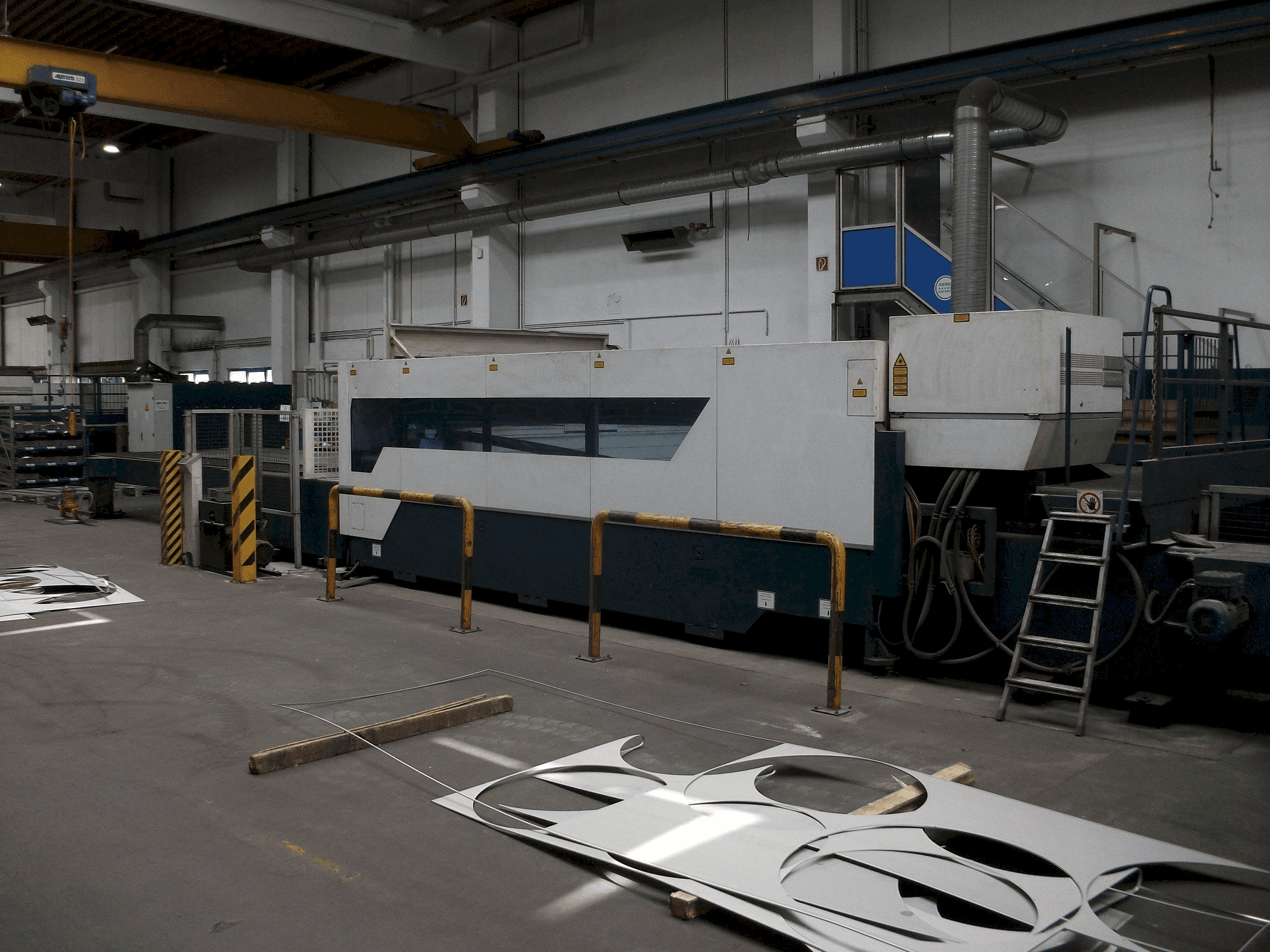 Trumpf TruLaser 8000 TruFlow 6000 Mašinos vaizdas iš priekio